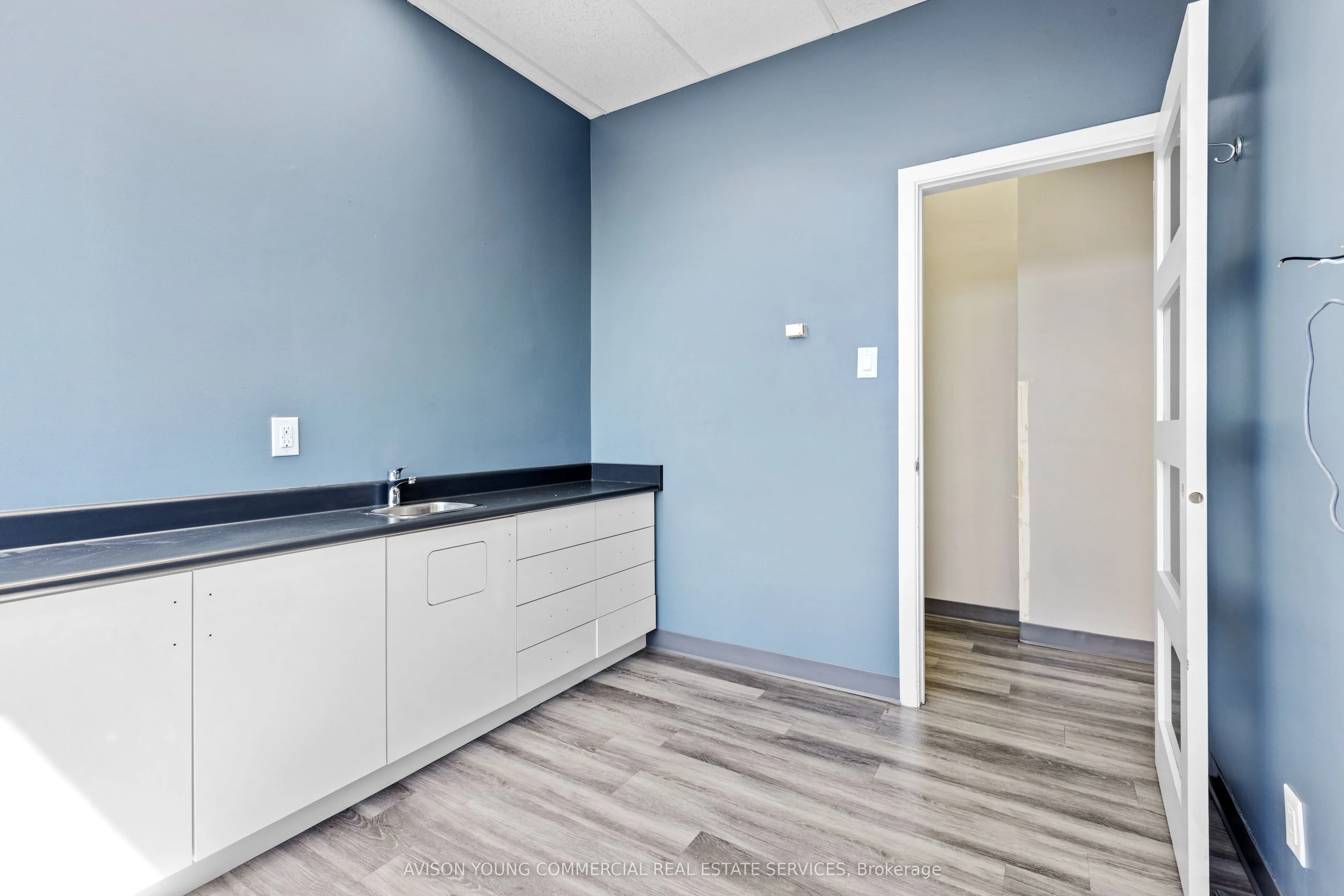 225 Metcalfe Street #401