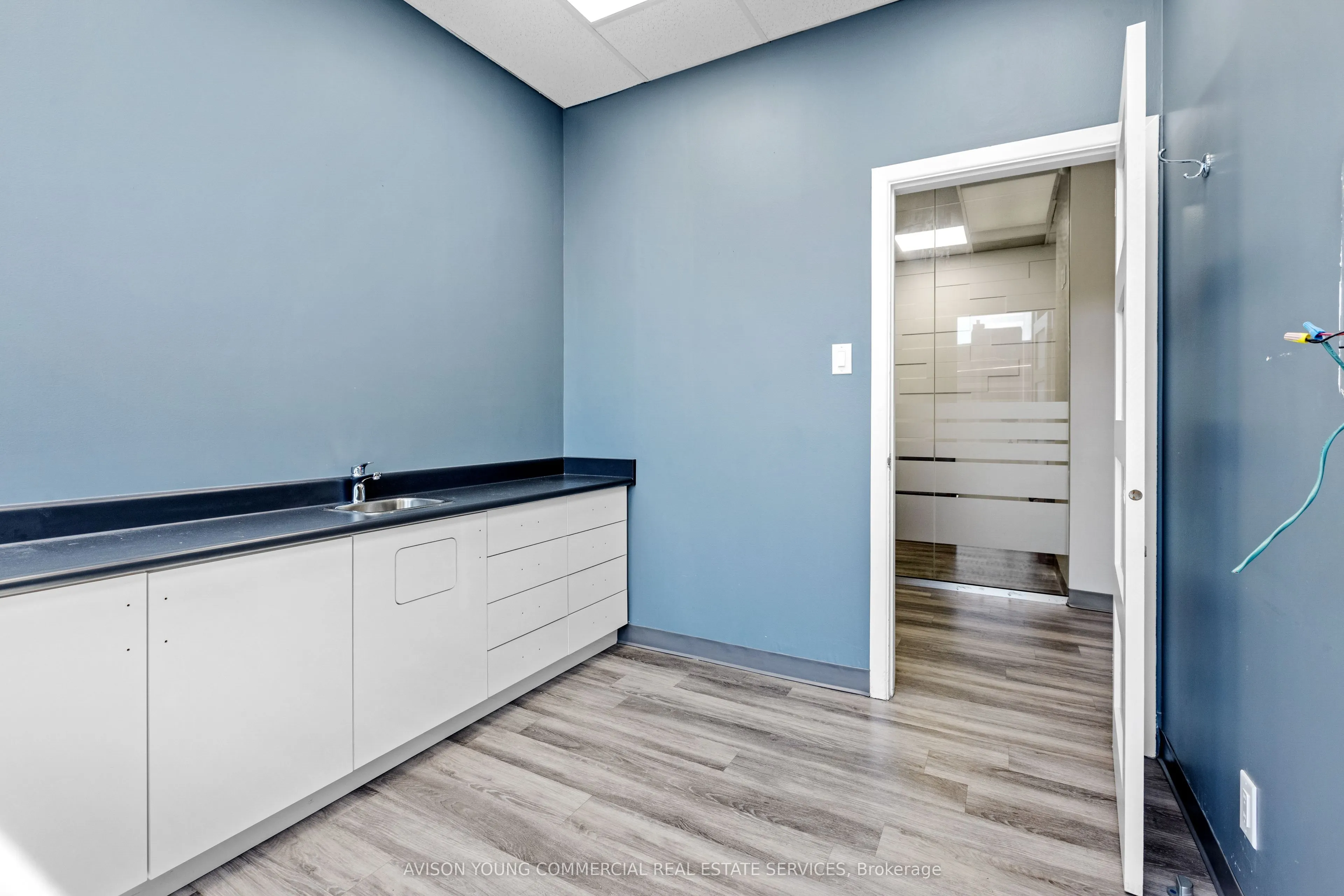 225 Metcalfe Street #401
