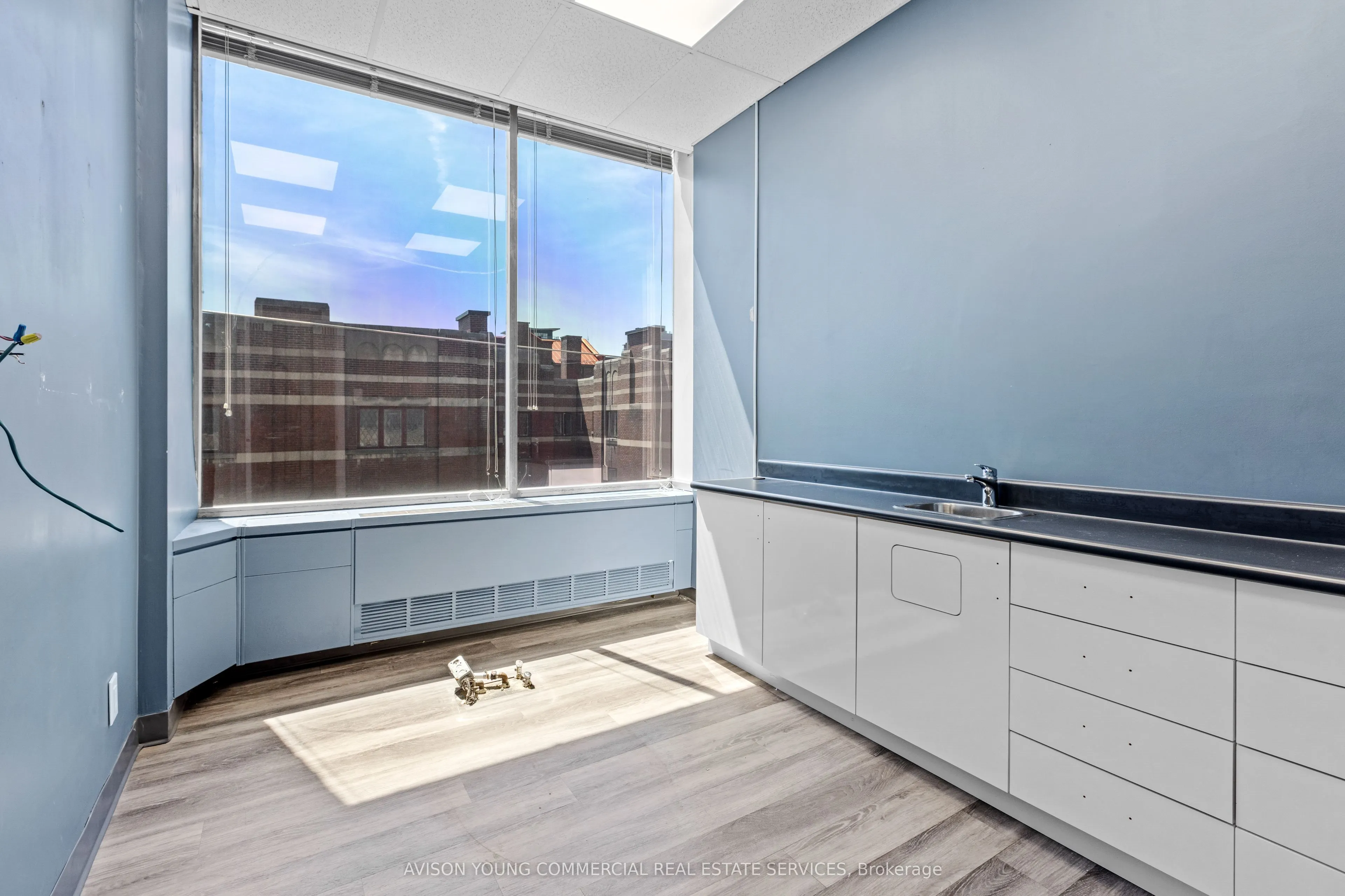 225 Metcalfe Street #401