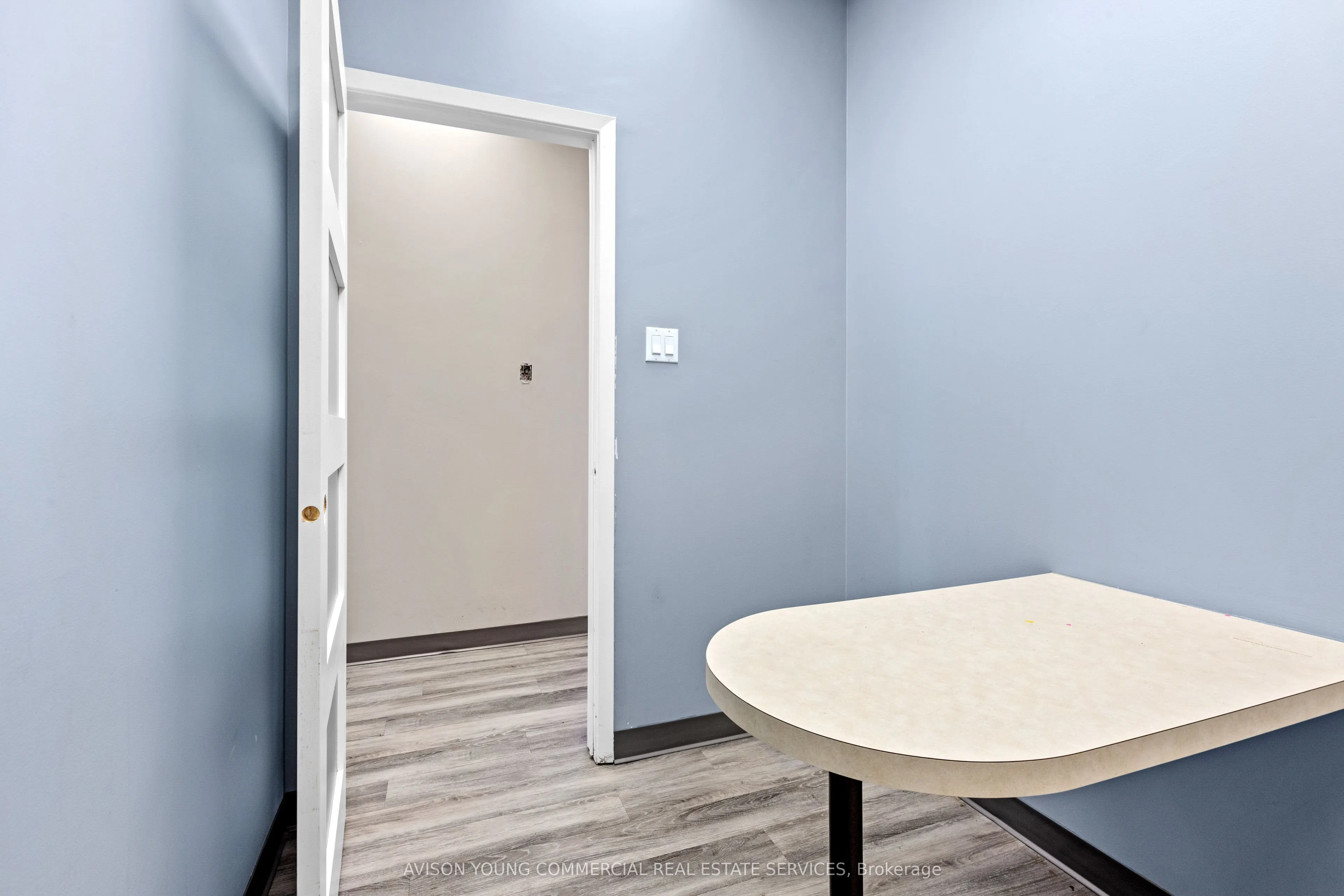 225 Metcalfe Street #401