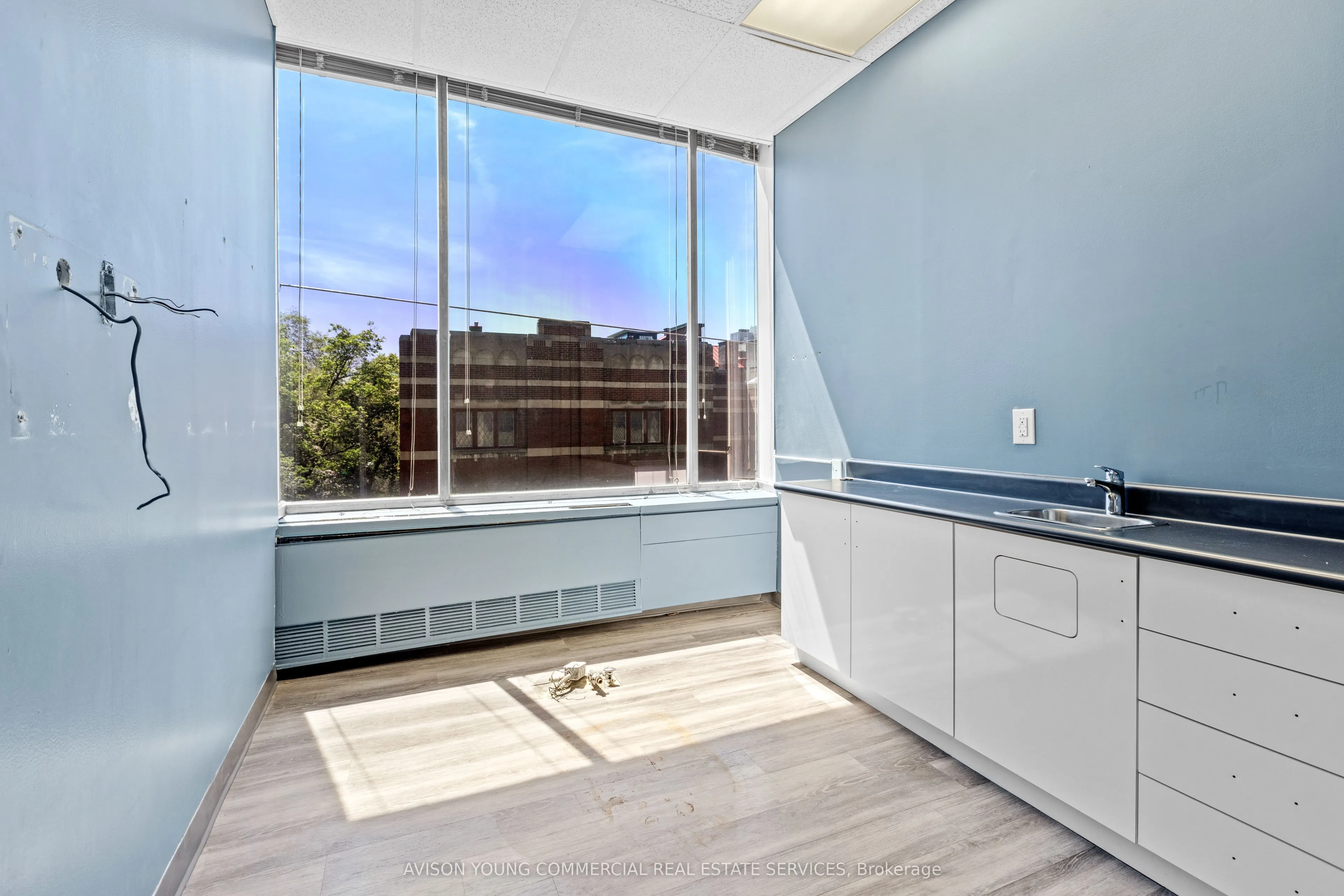 225 Metcalfe Street #401