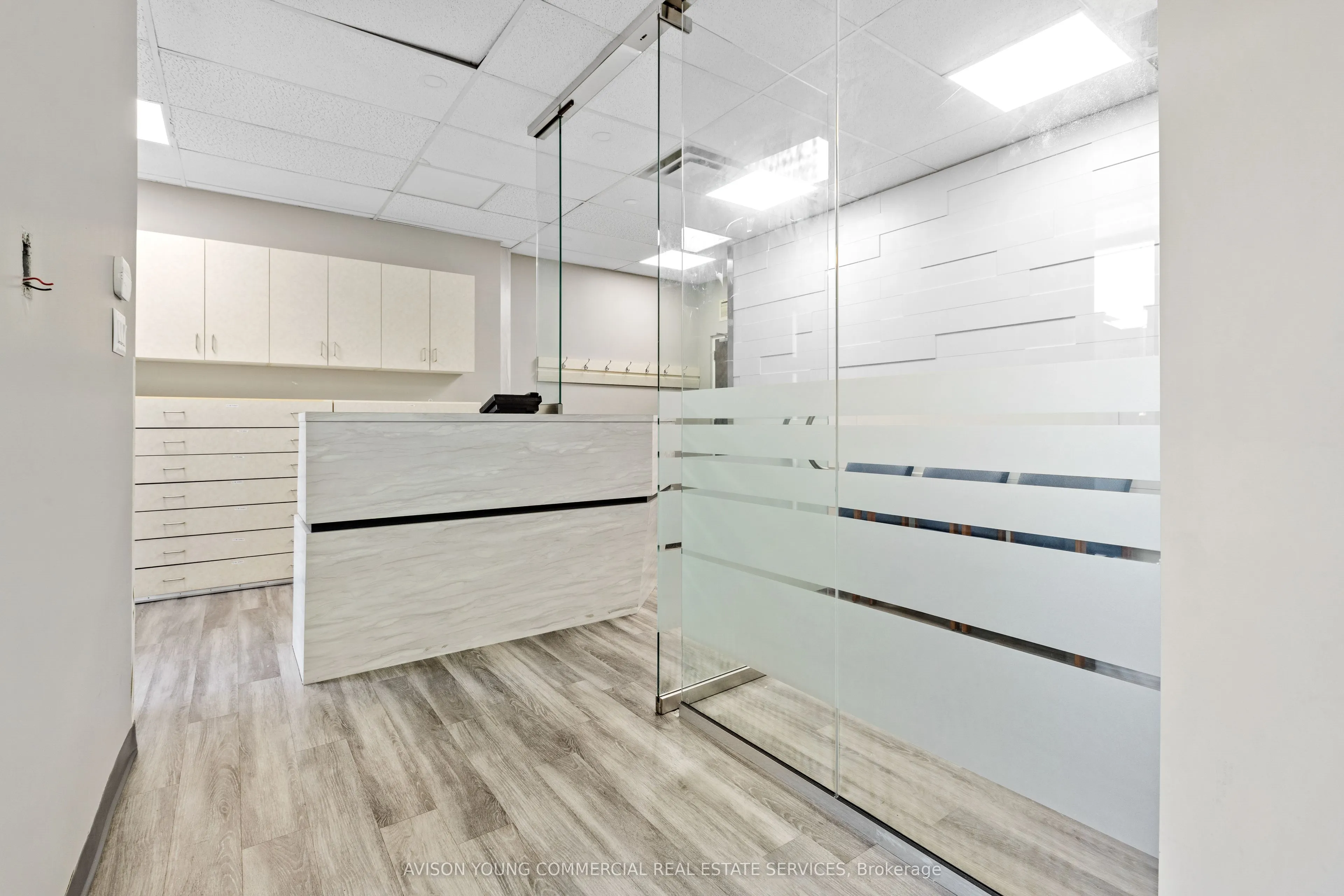 225 Metcalfe Street #401