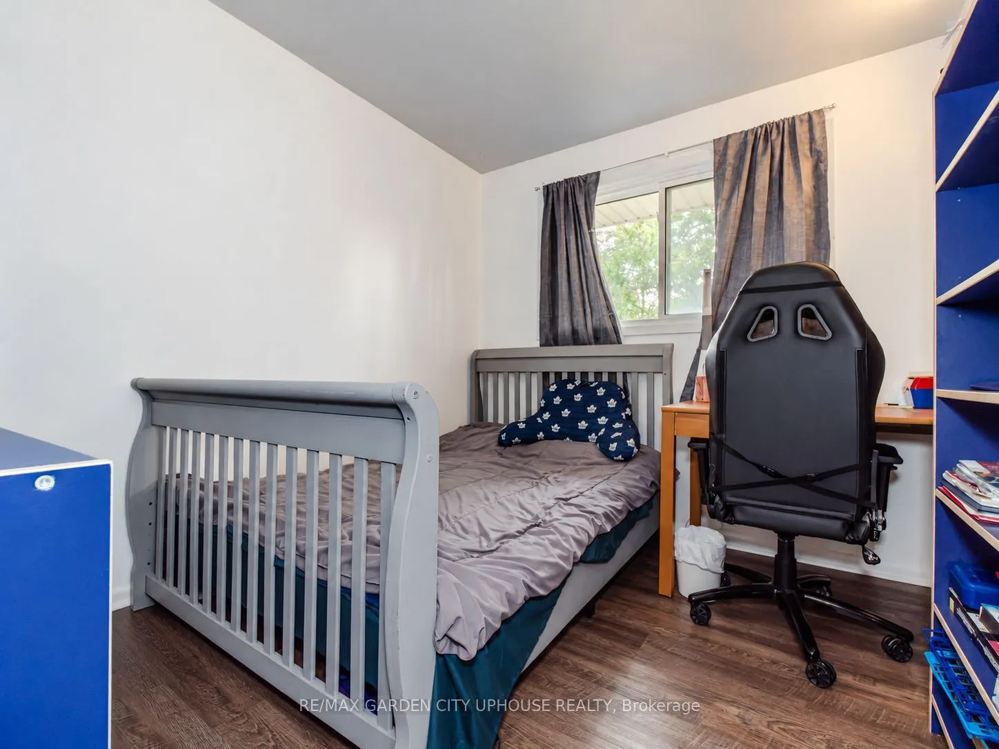 2 Treeview Place