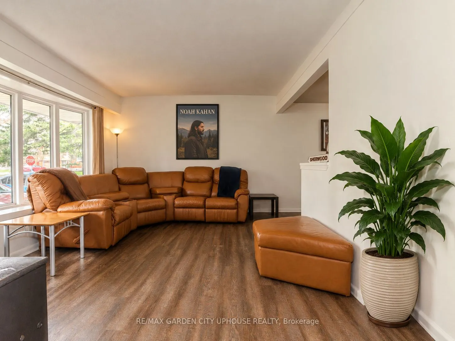 2 Treeview Place