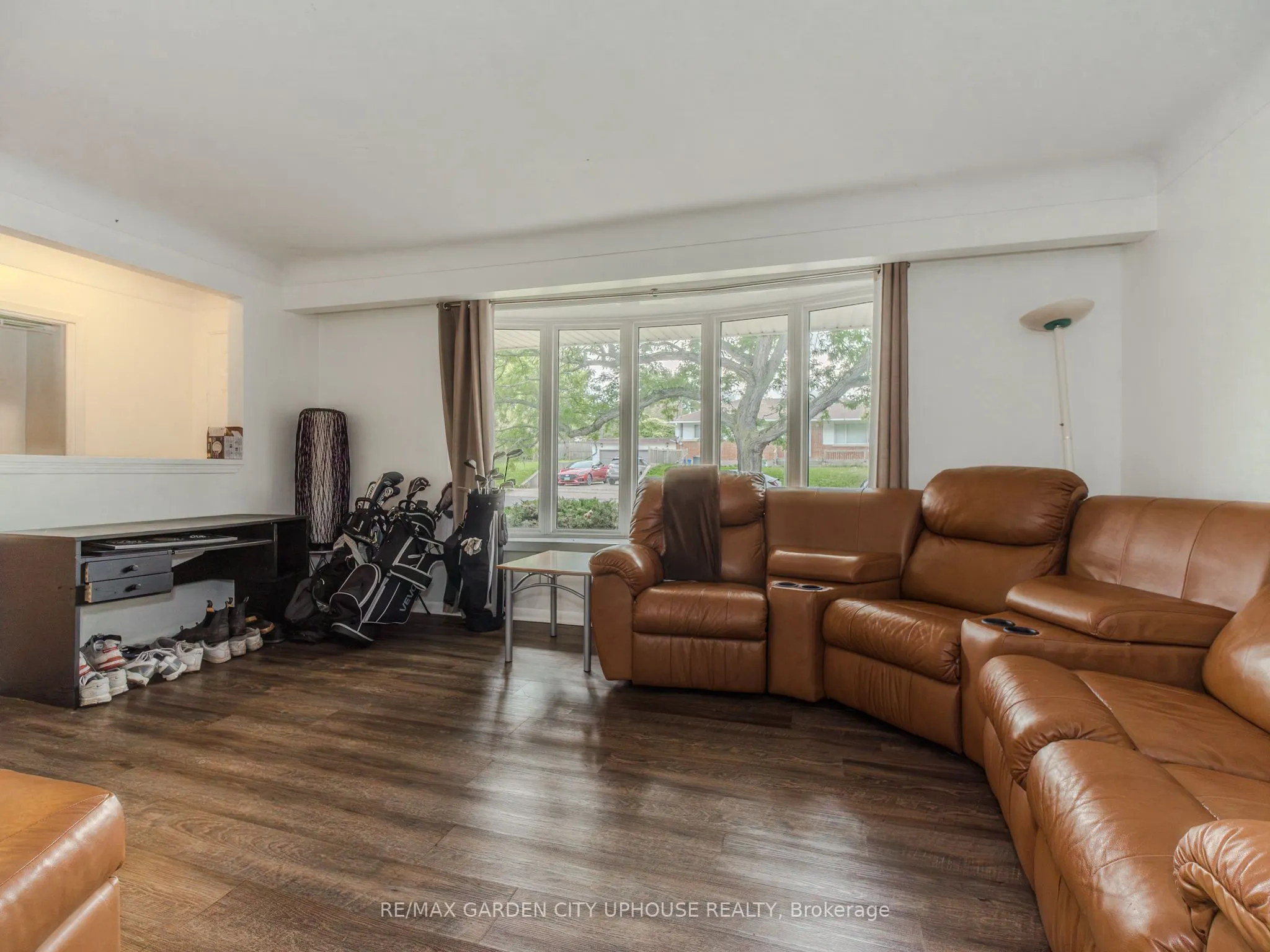 2 Treeview Place