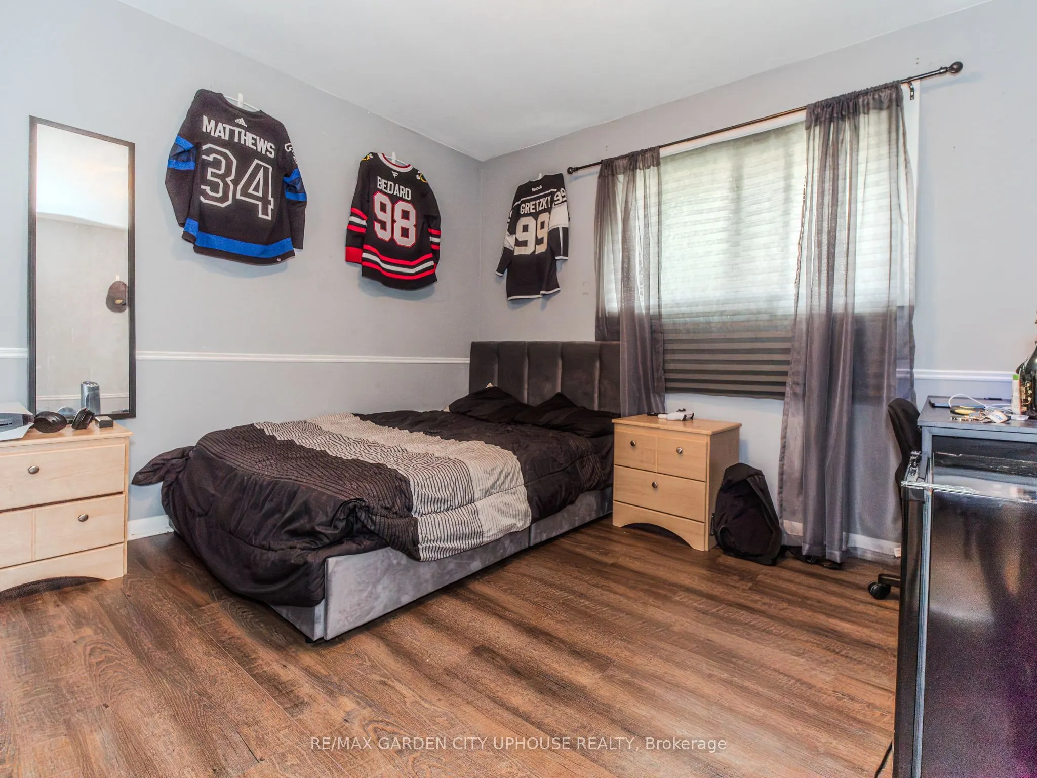 2 Treeview Place