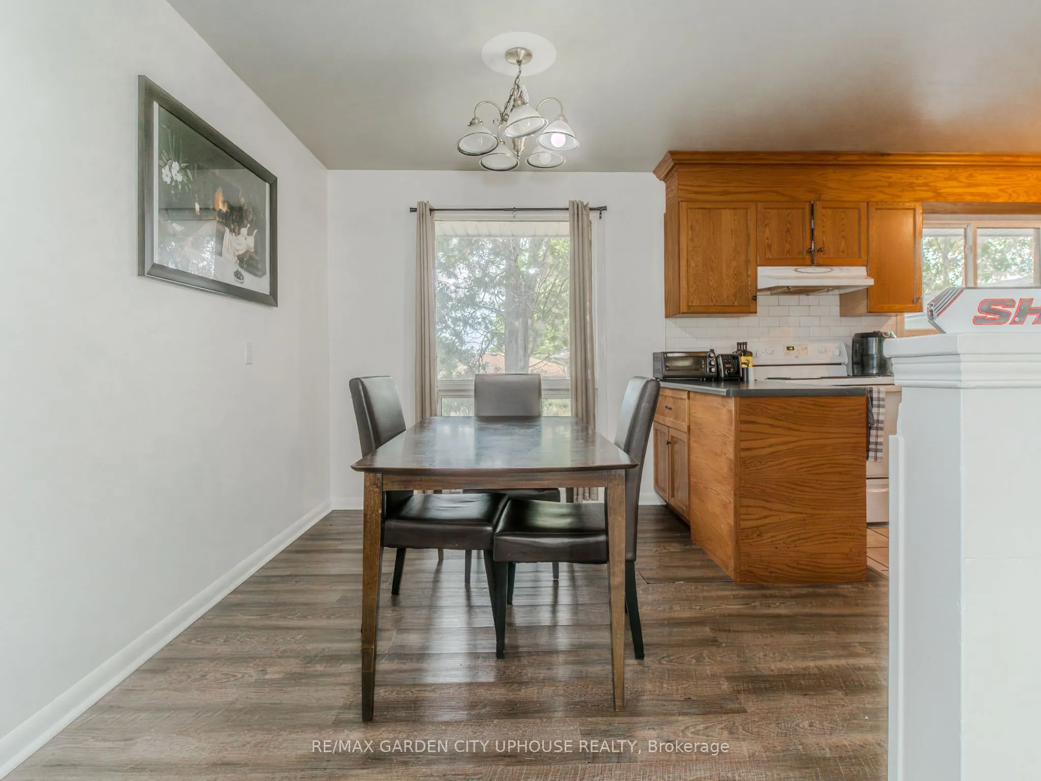 2 Treeview Place
