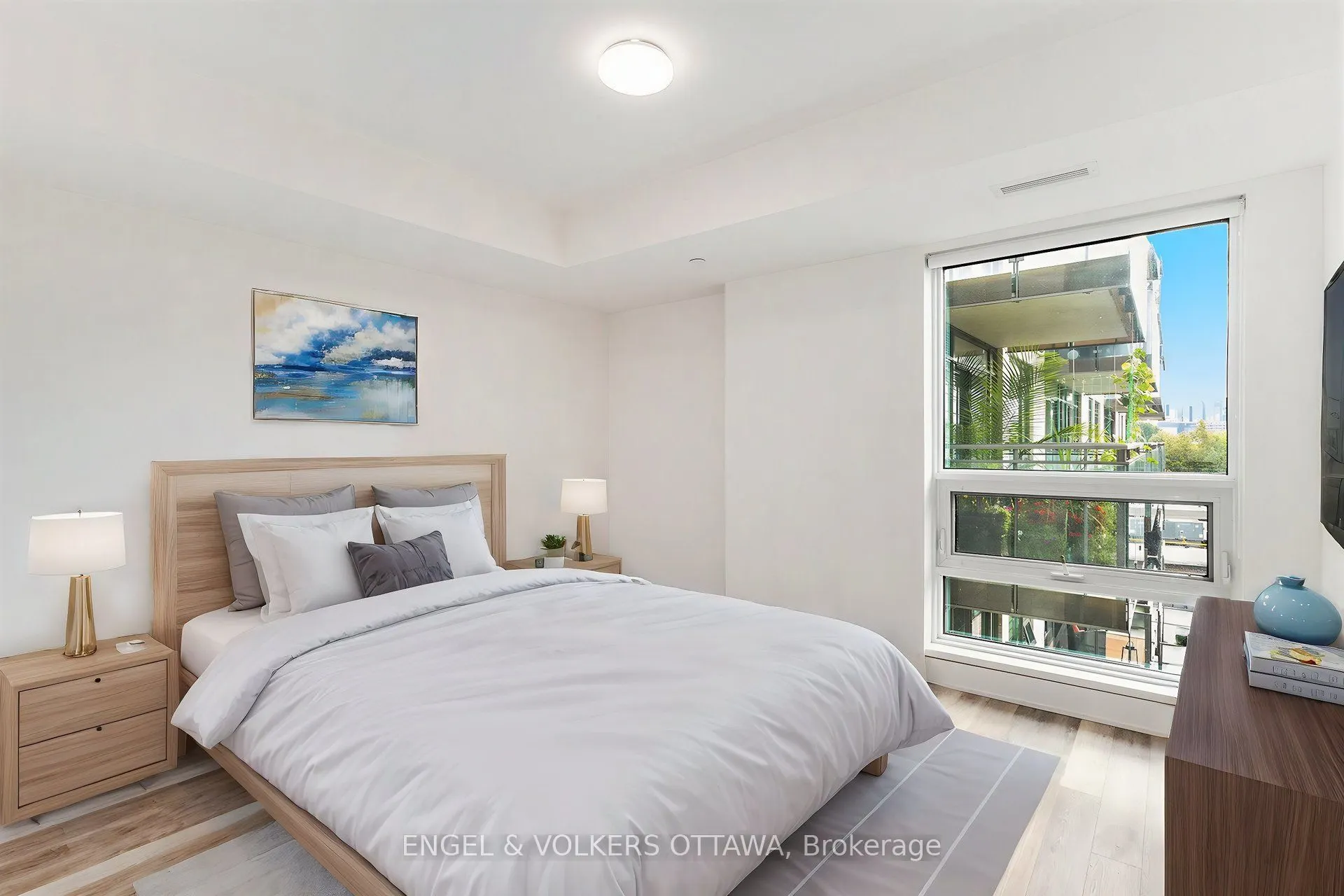411 Mackay Street #516