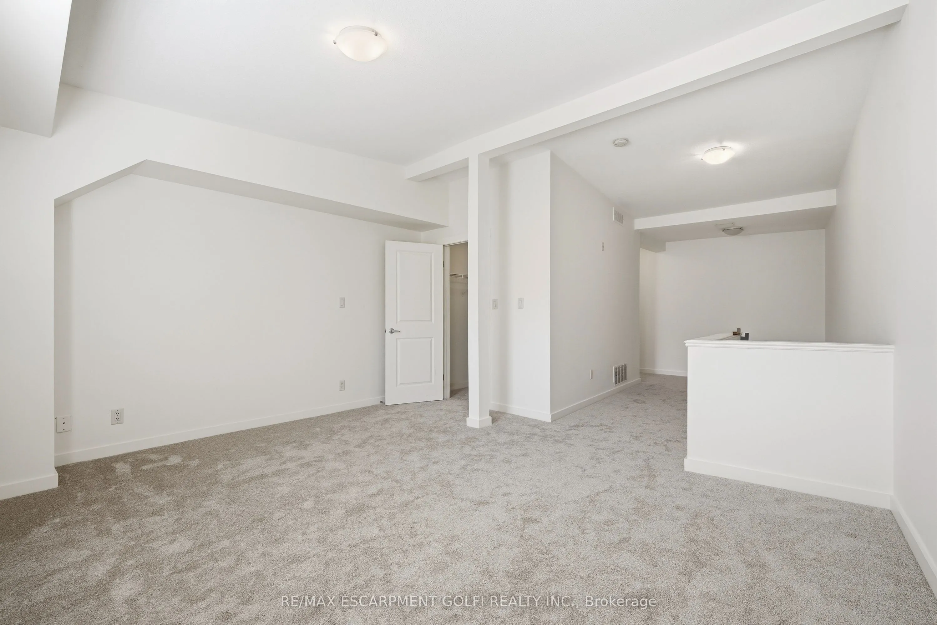 49 Ontario Street #8
