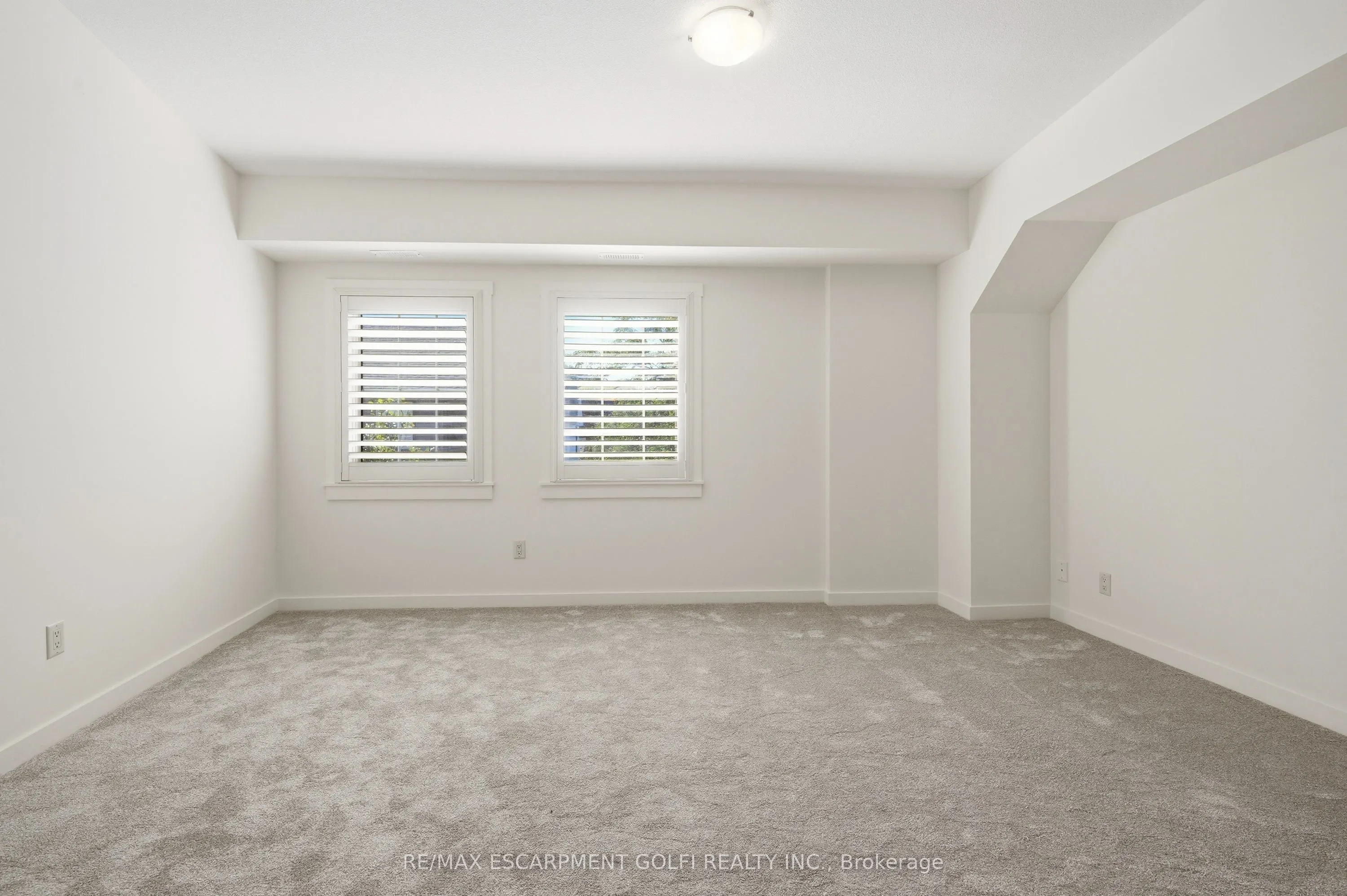 49 Ontario Street #8