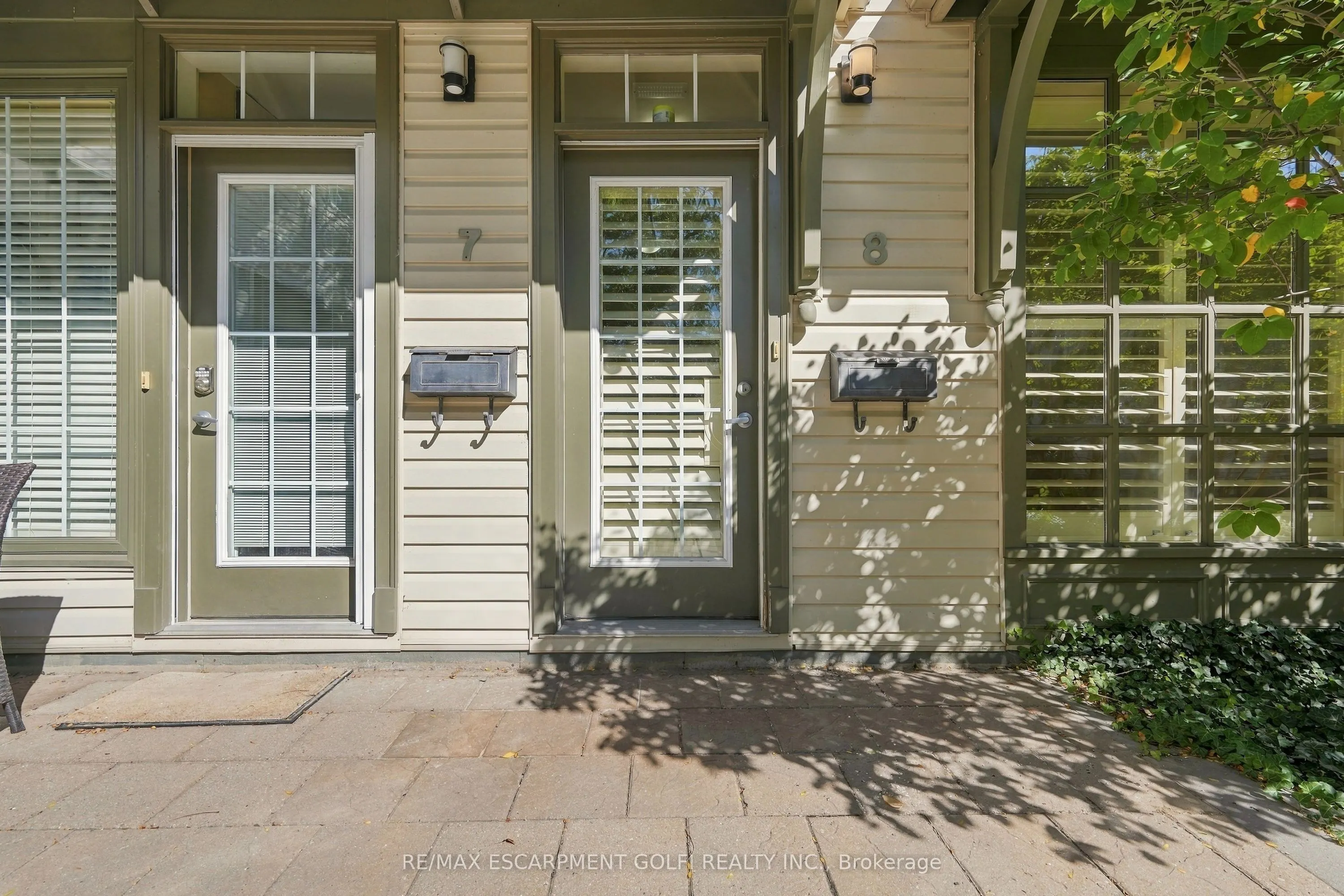 49 Ontario Street #8