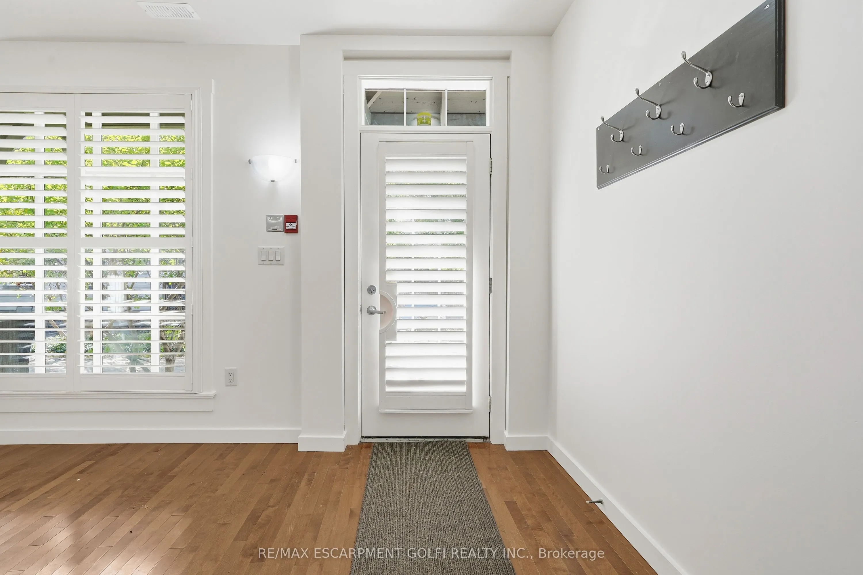 49 Ontario Street #8