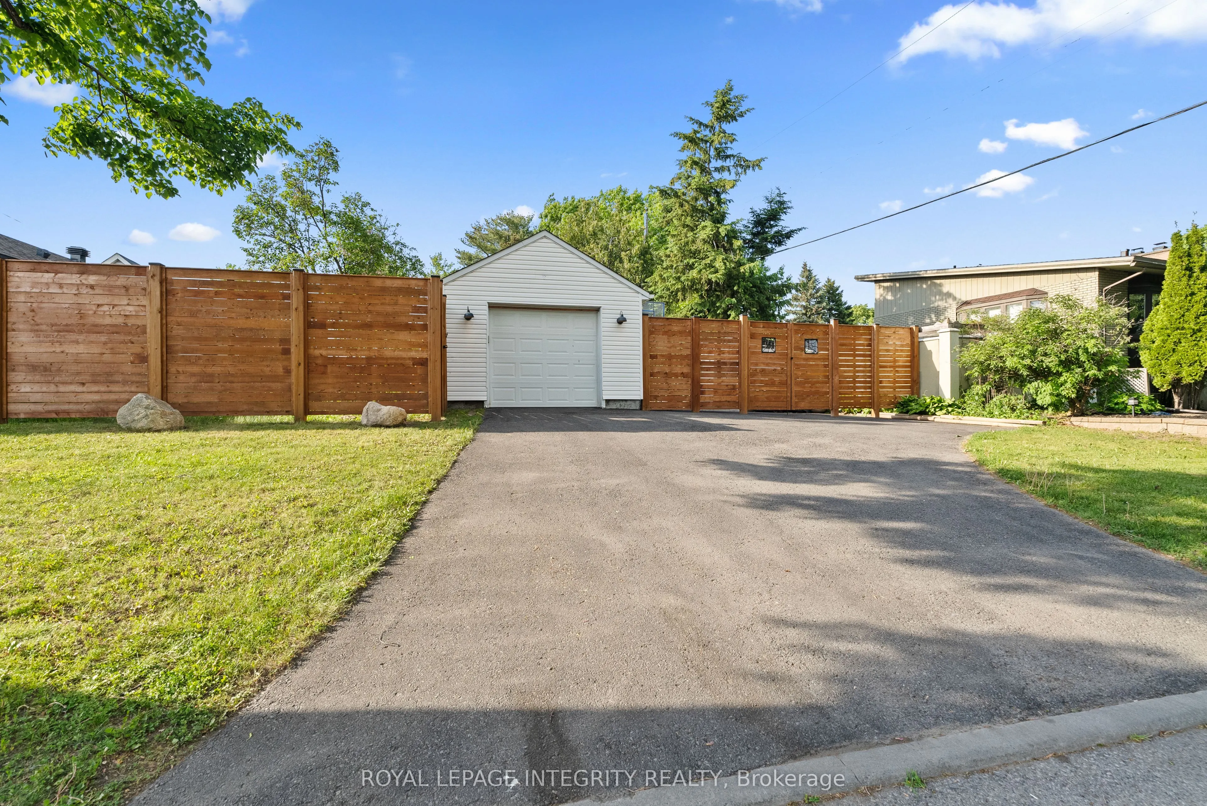 2461 Alta Vista Drive