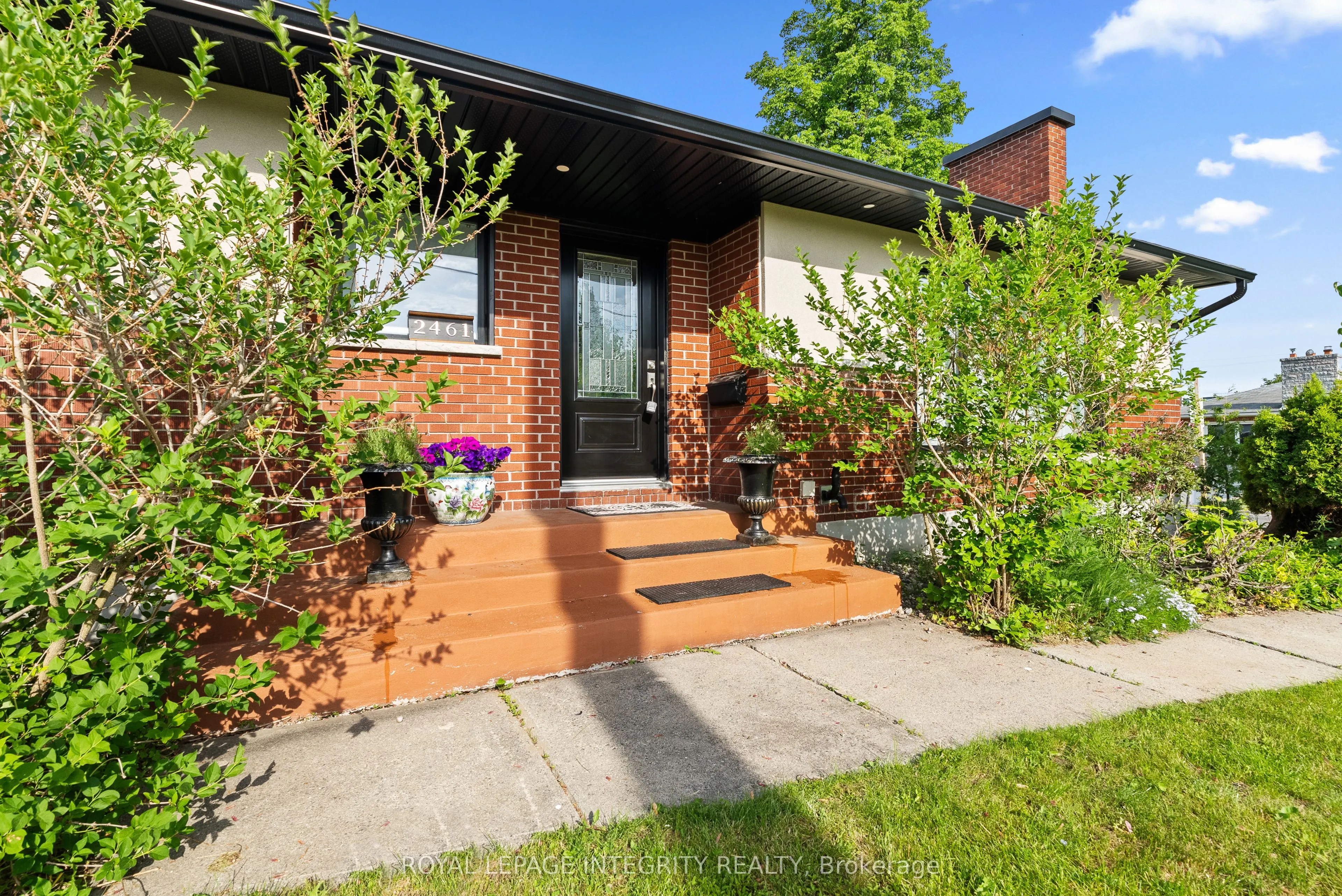 2461 Alta Vista Drive