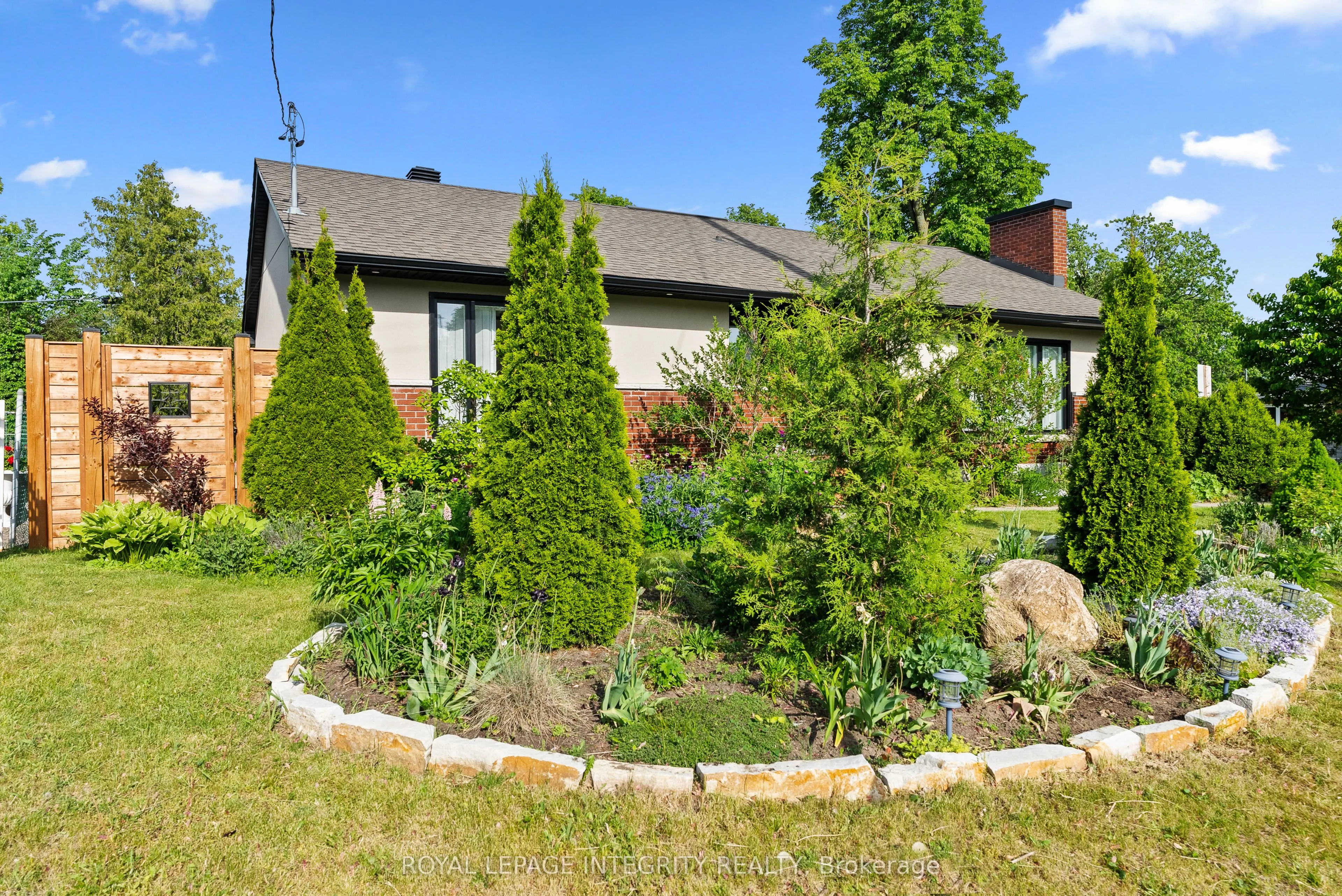 2461 Alta Vista Drive