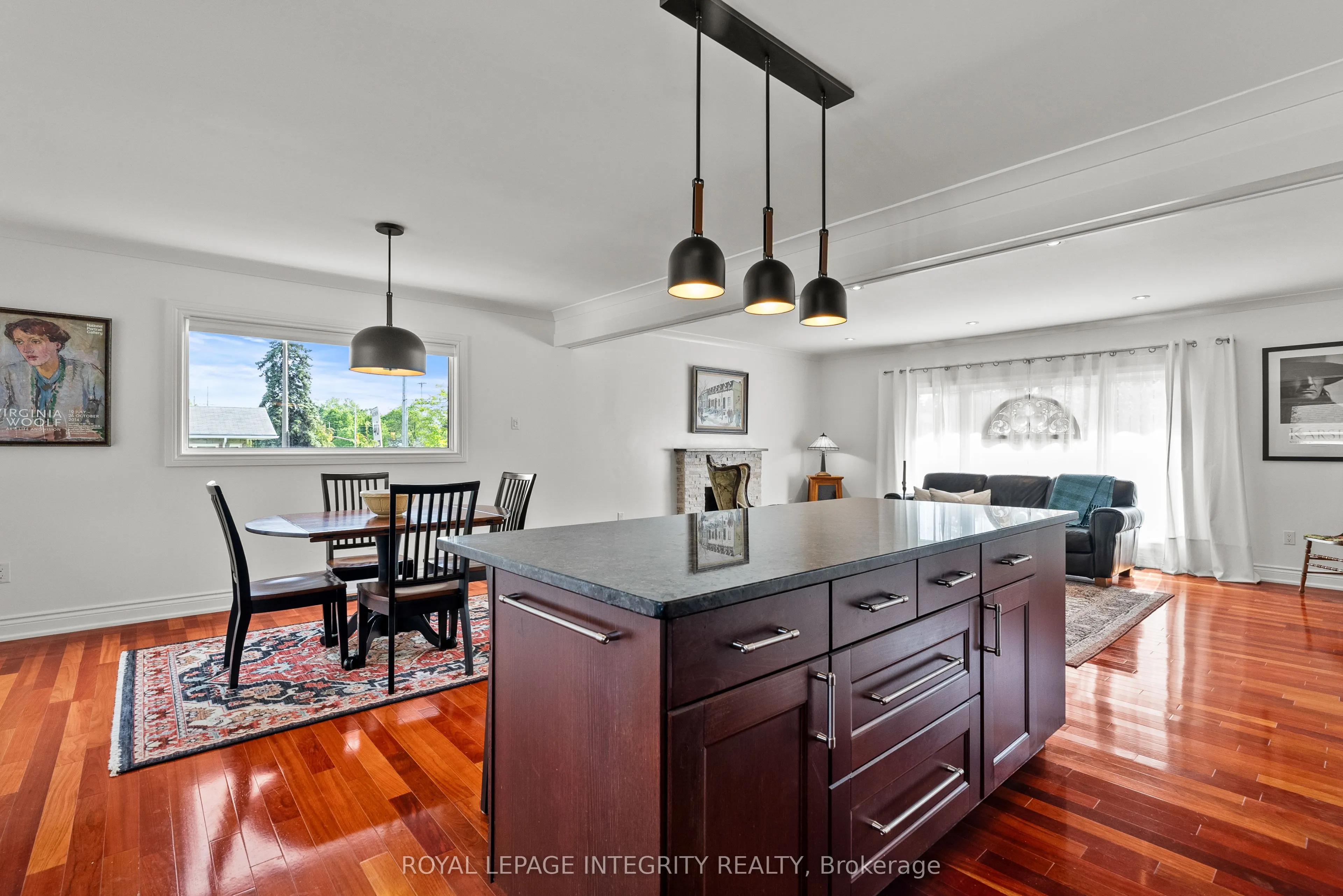 2461 Alta Vista Drive