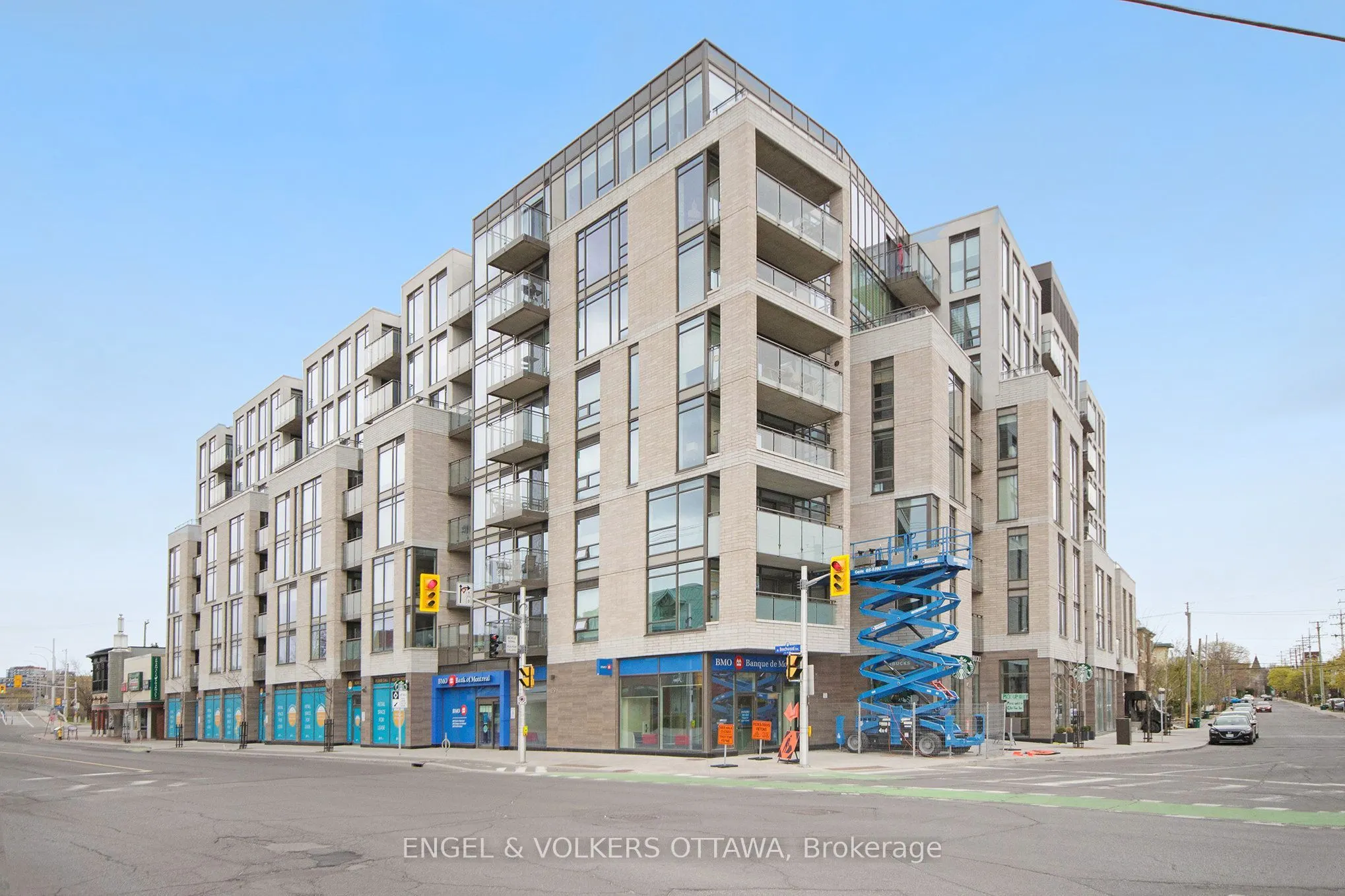 411 Mackay Street #516