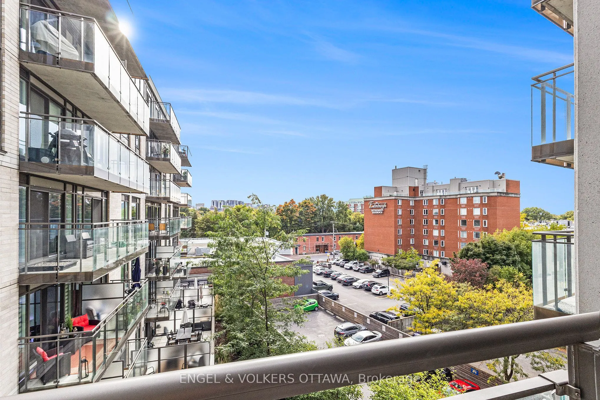 411 Mackay Street #516
