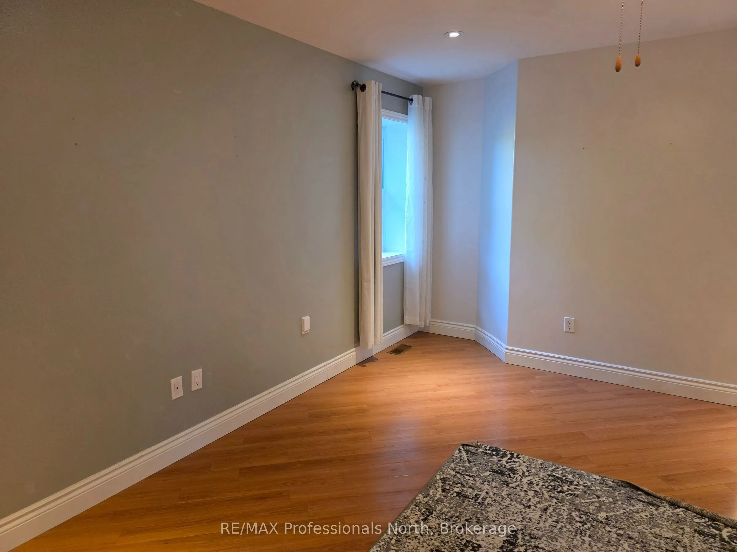317 Falcon Road