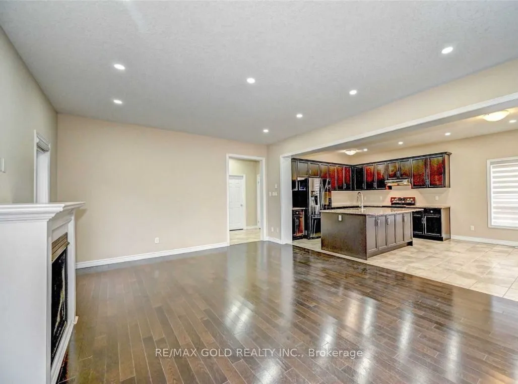 400 Wild Calla Street #Upper
