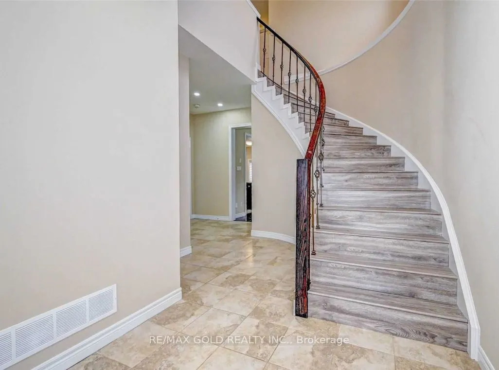 400 Wild Calla Street #Upper