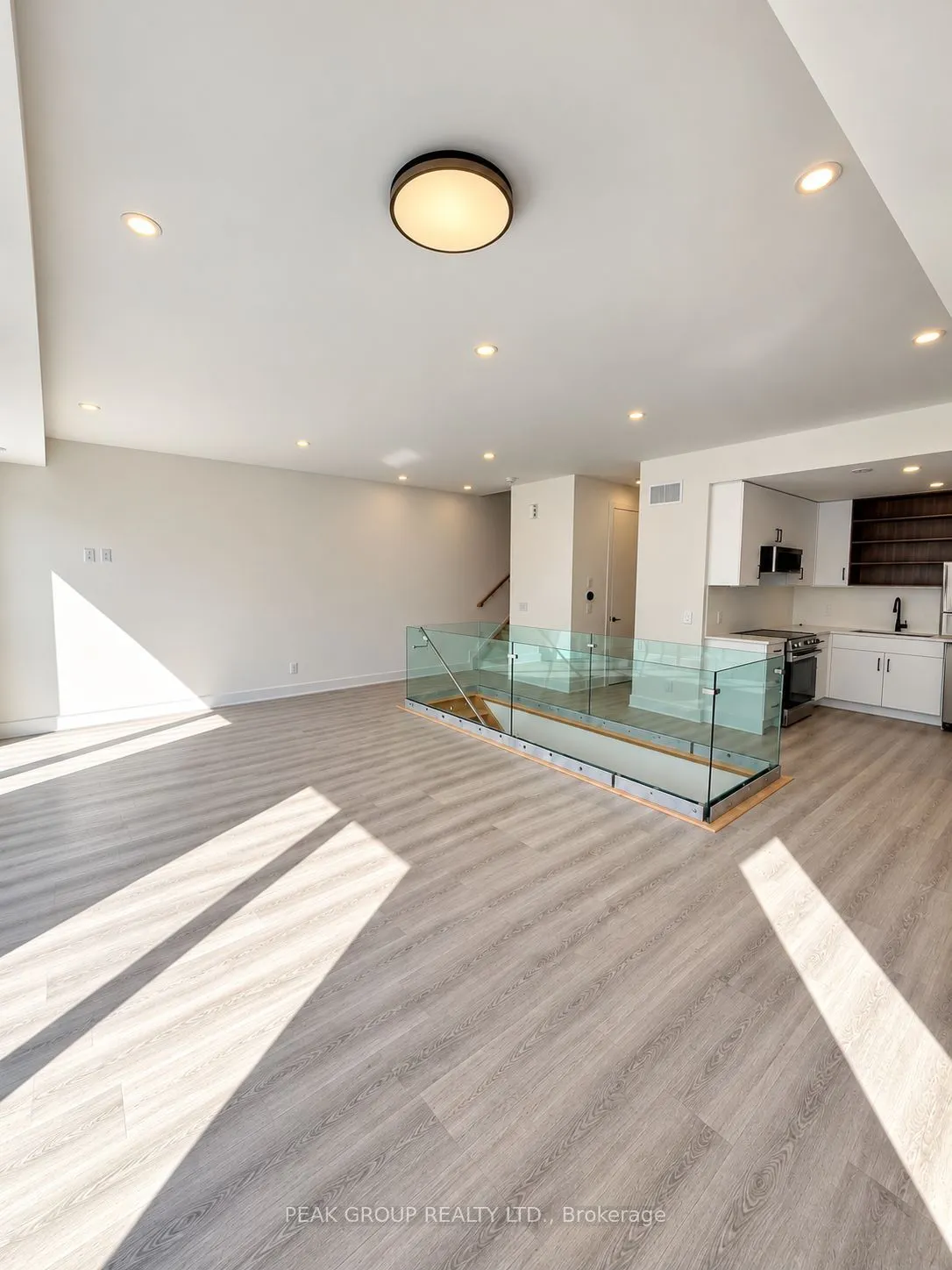 83 Everett Common #83