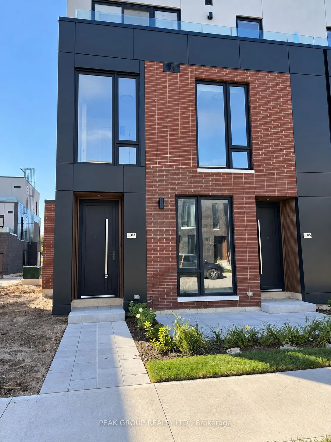 83 Everett Common #83
