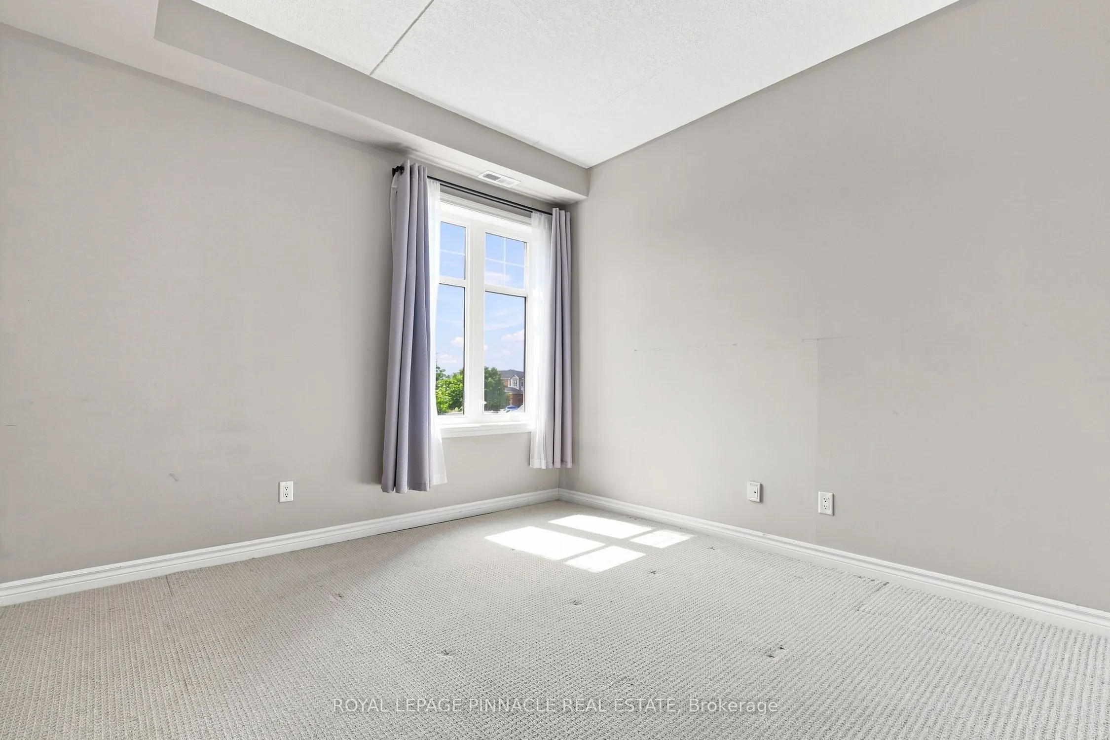 2 Colonial Drive #201