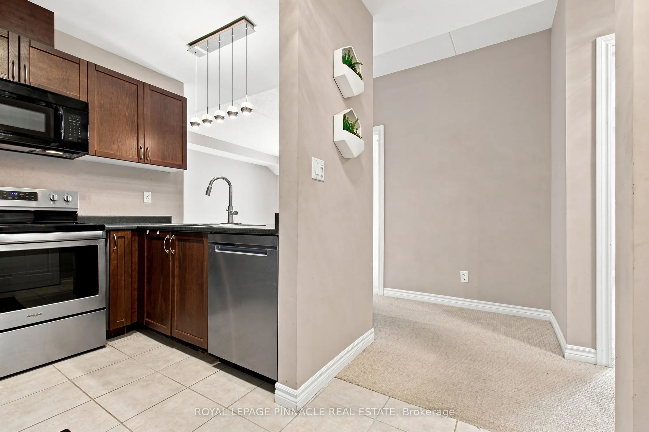 2 Colonial Drive #201