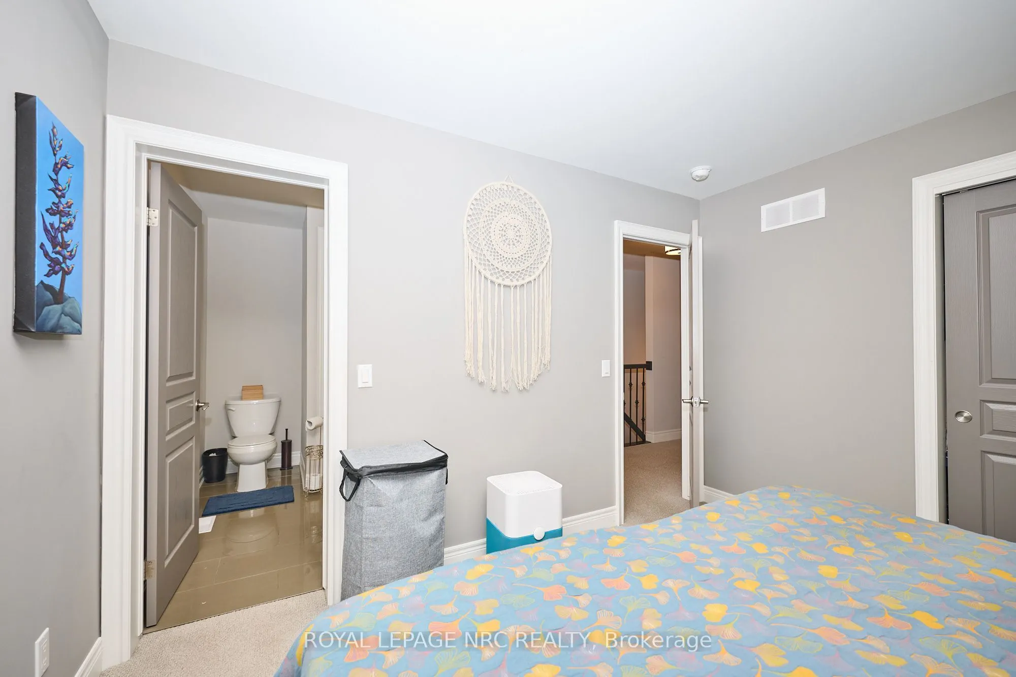 608 SIMCOE Street #5