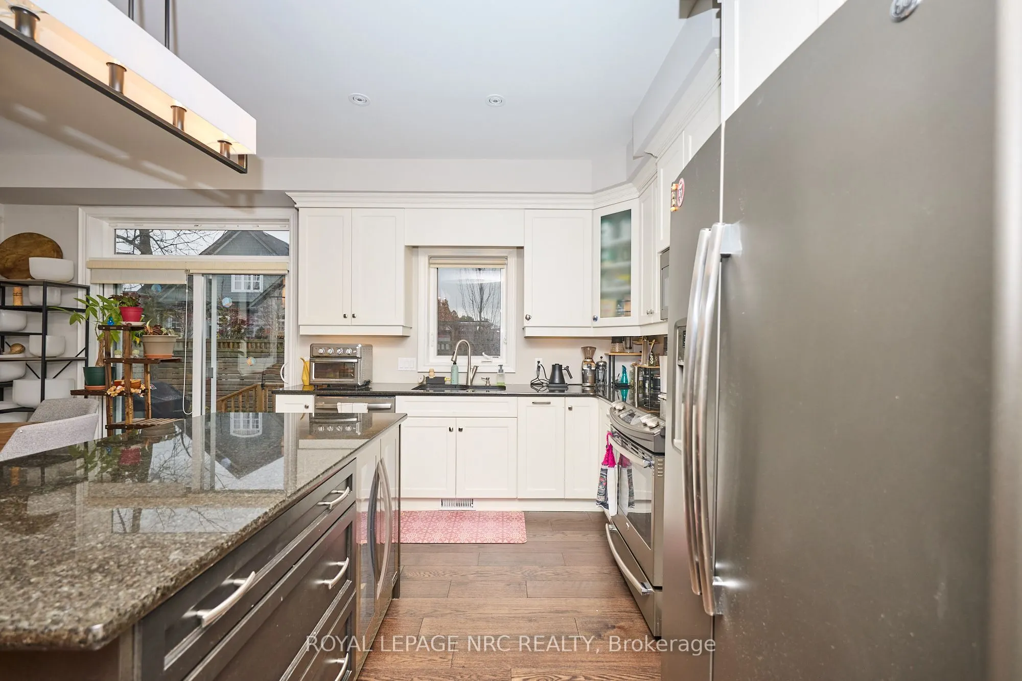 608 SIMCOE Street #5