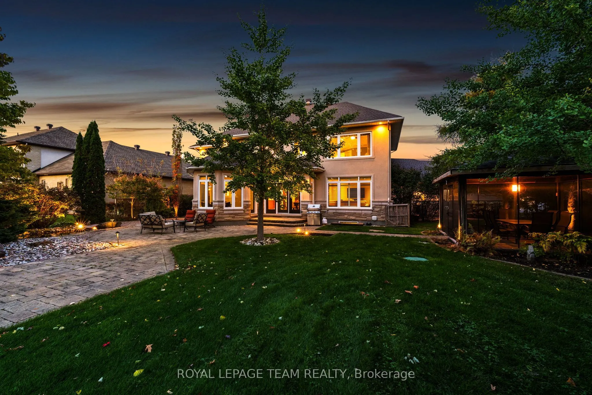 418 Lockmaster Crescent