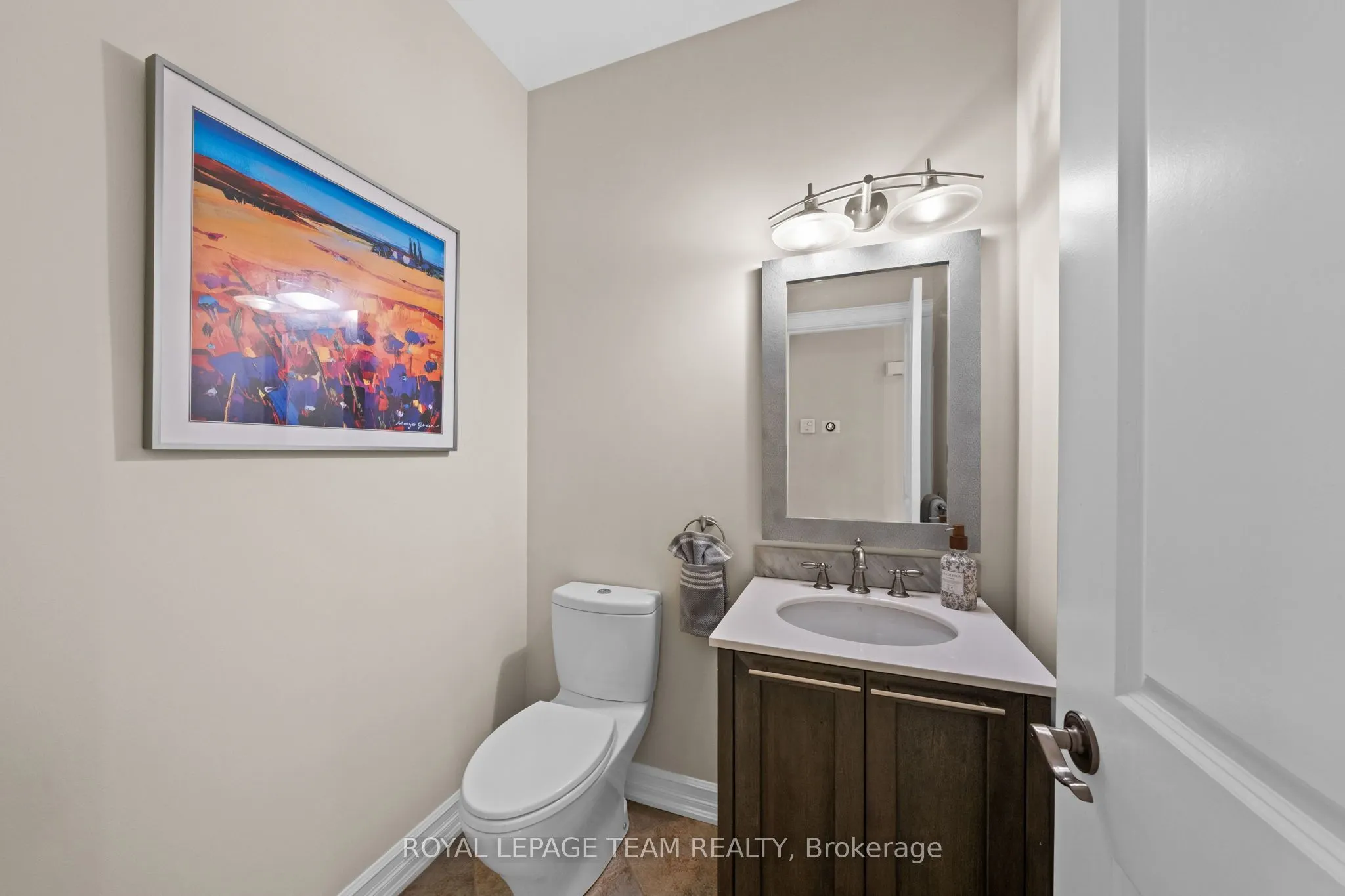 418 Lockmaster Crescent