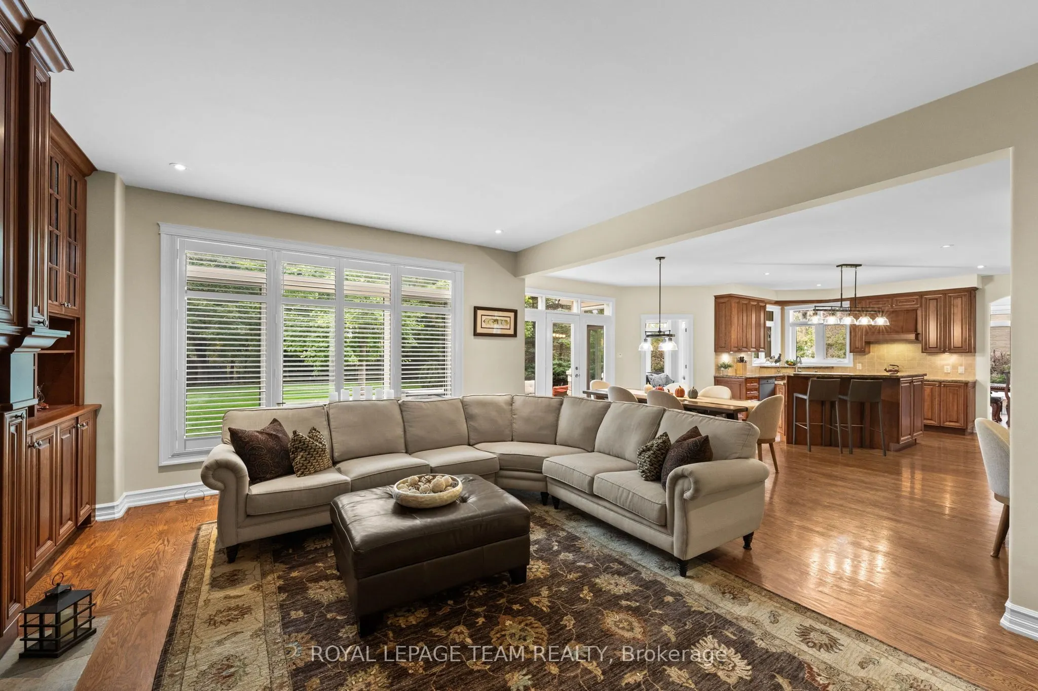 418 Lockmaster Crescent