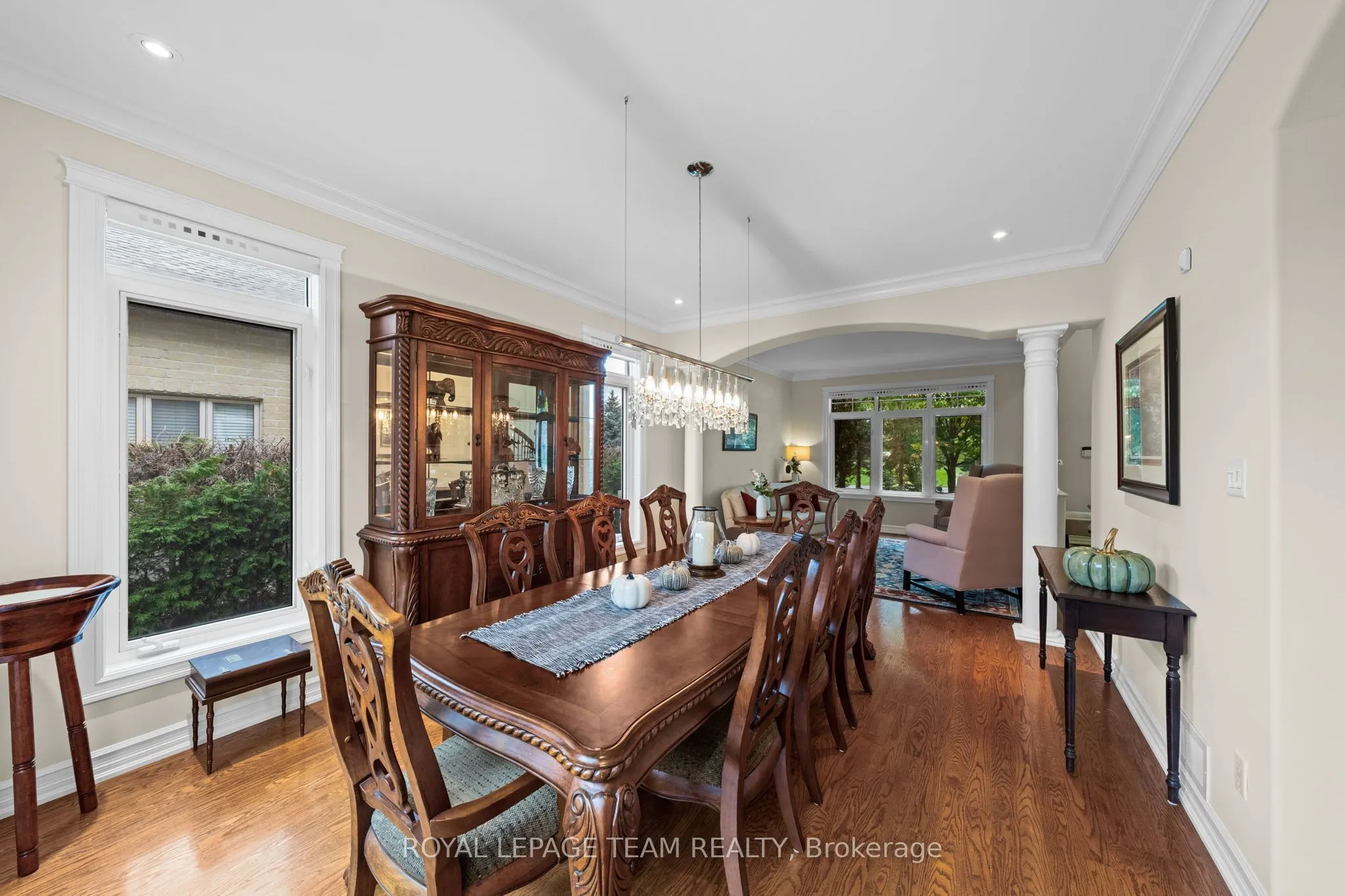 418 Lockmaster Crescent