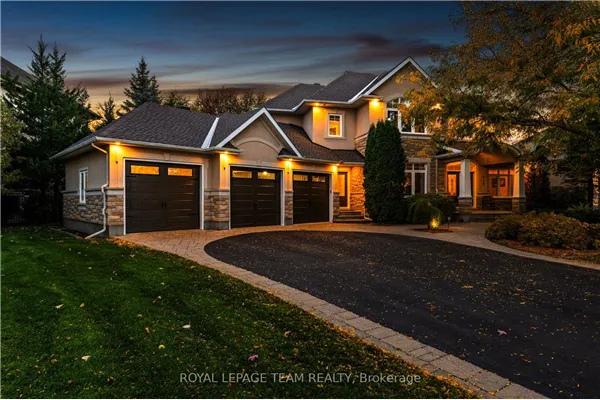 418 Lockmaster Crescent