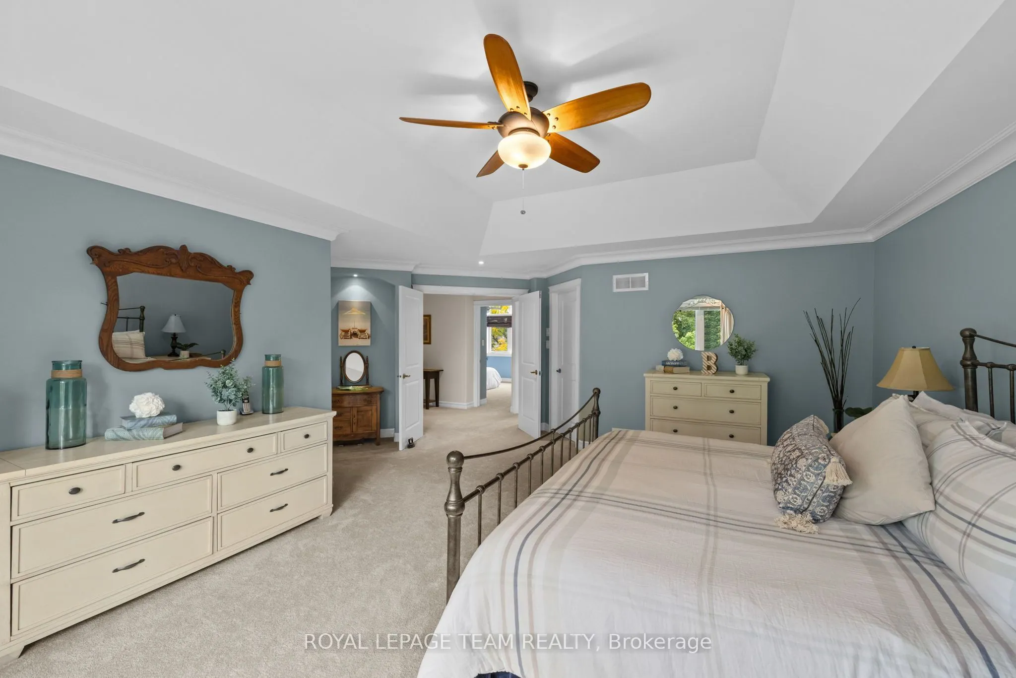 418 Lockmaster Crescent