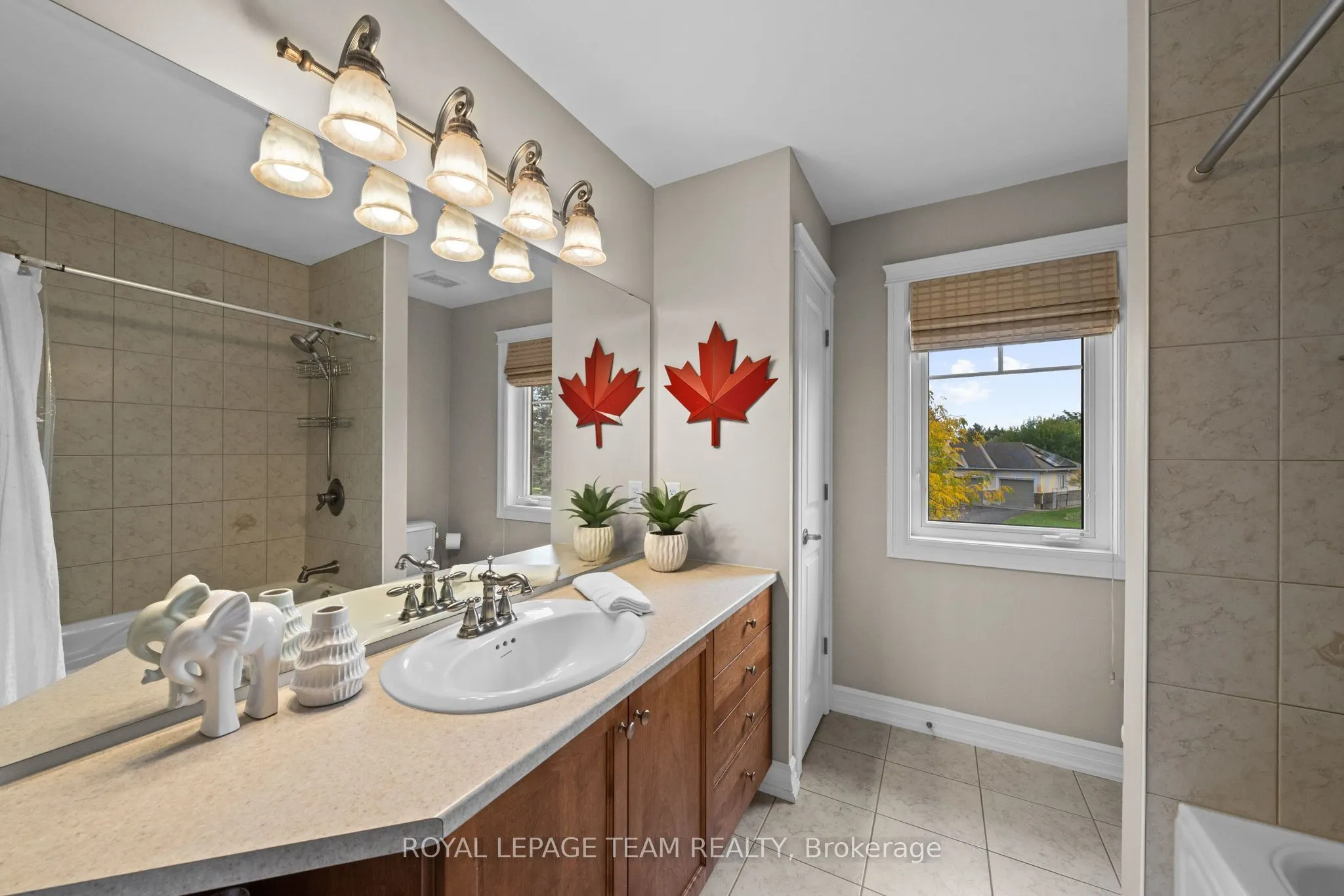 418 Lockmaster Crescent
