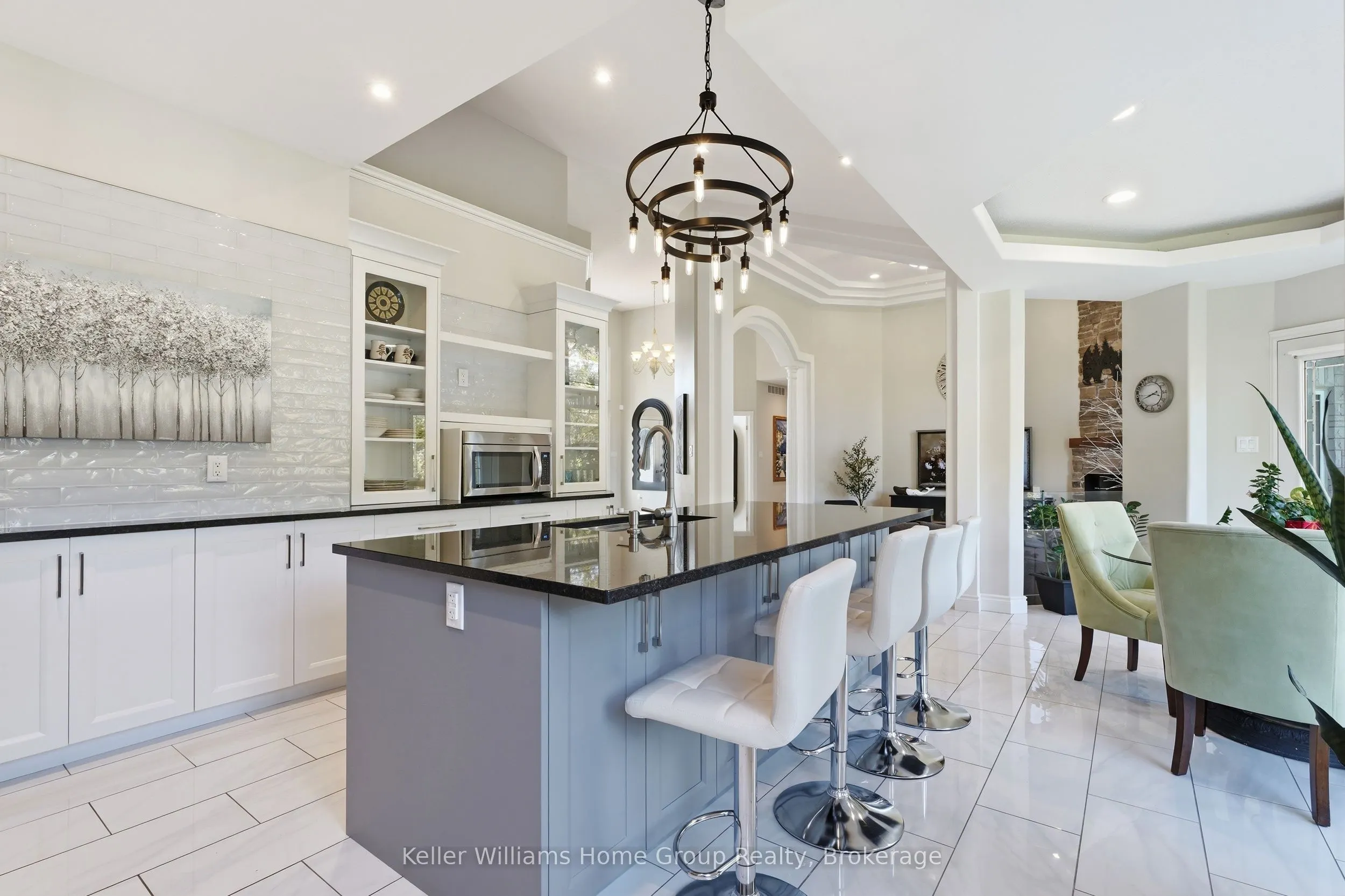1194 Hunt Club Road
