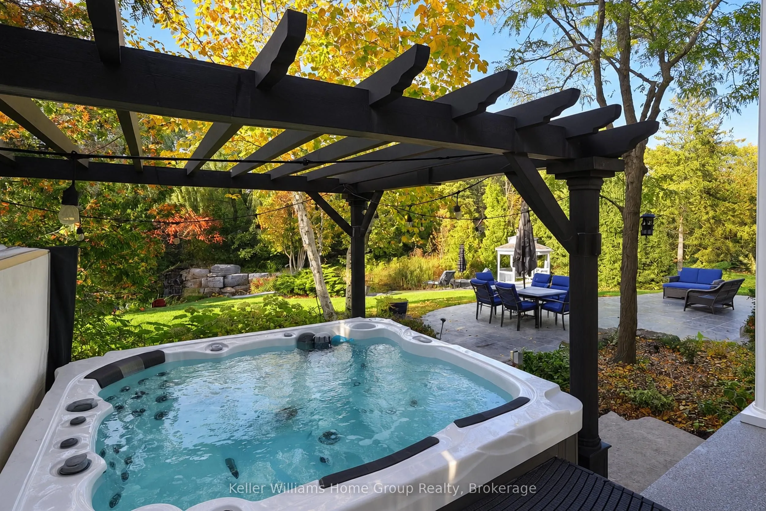 1194 Hunt Club Road