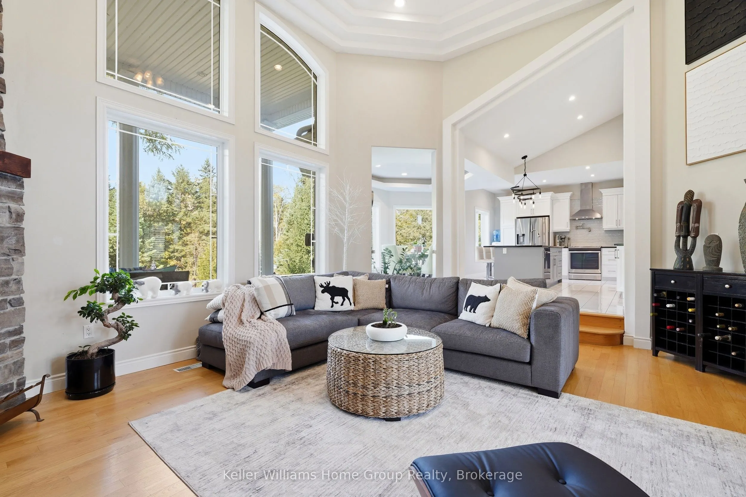 1194 Hunt Club Road