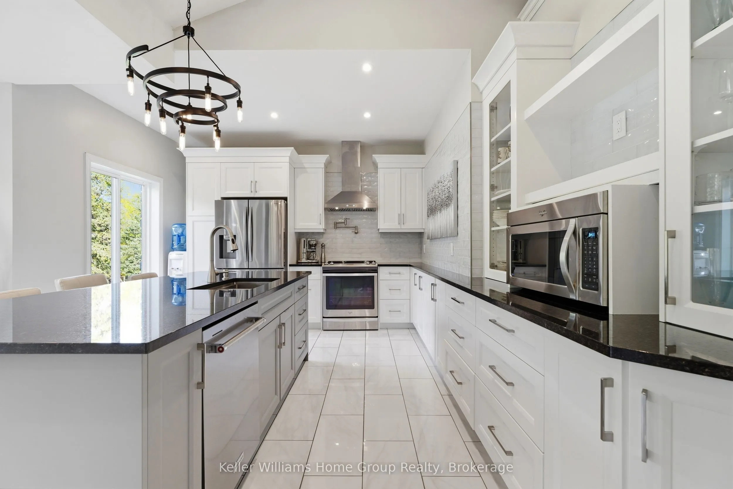 1194 Hunt Club Road