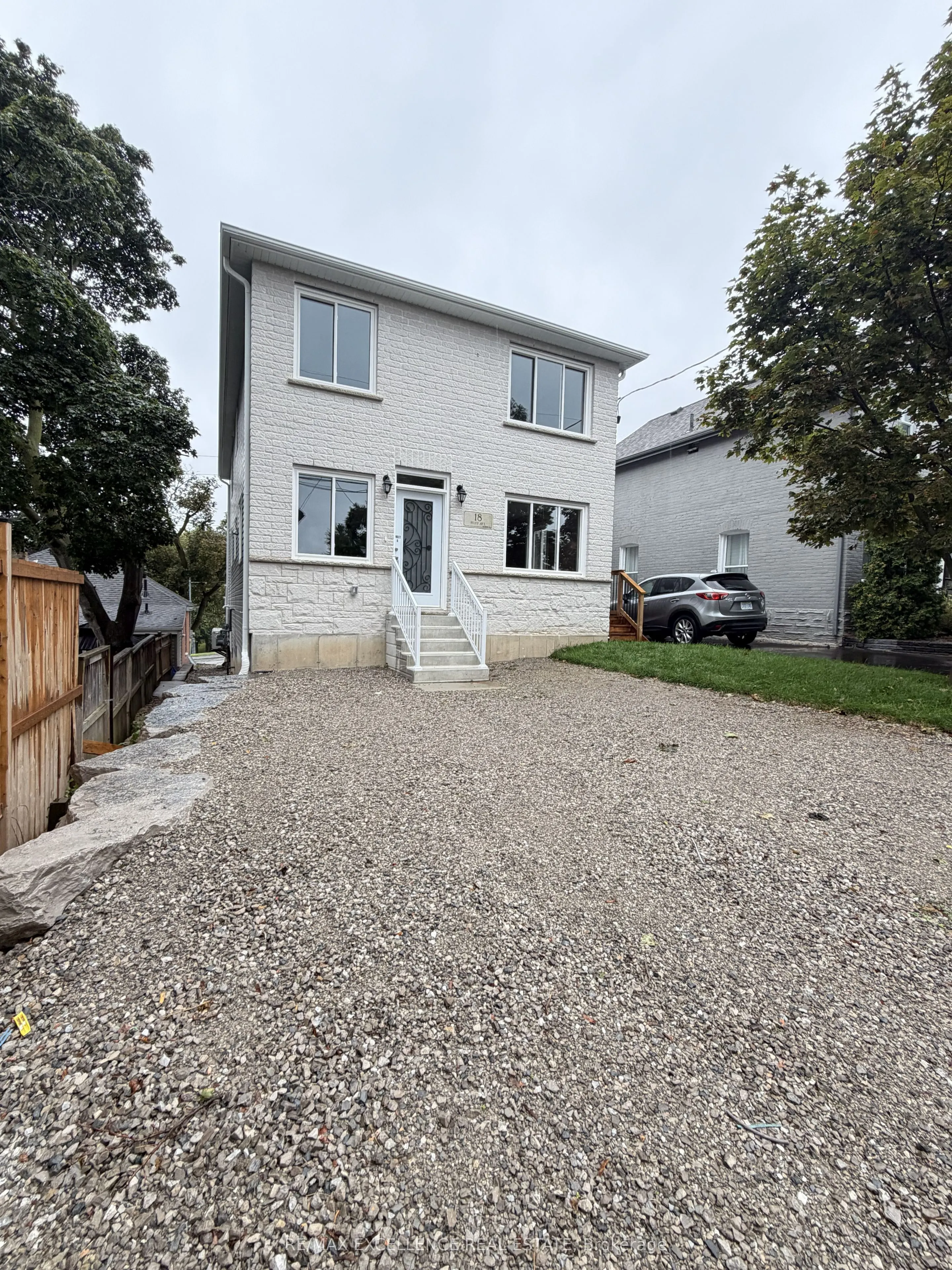 18 Huff Avenue