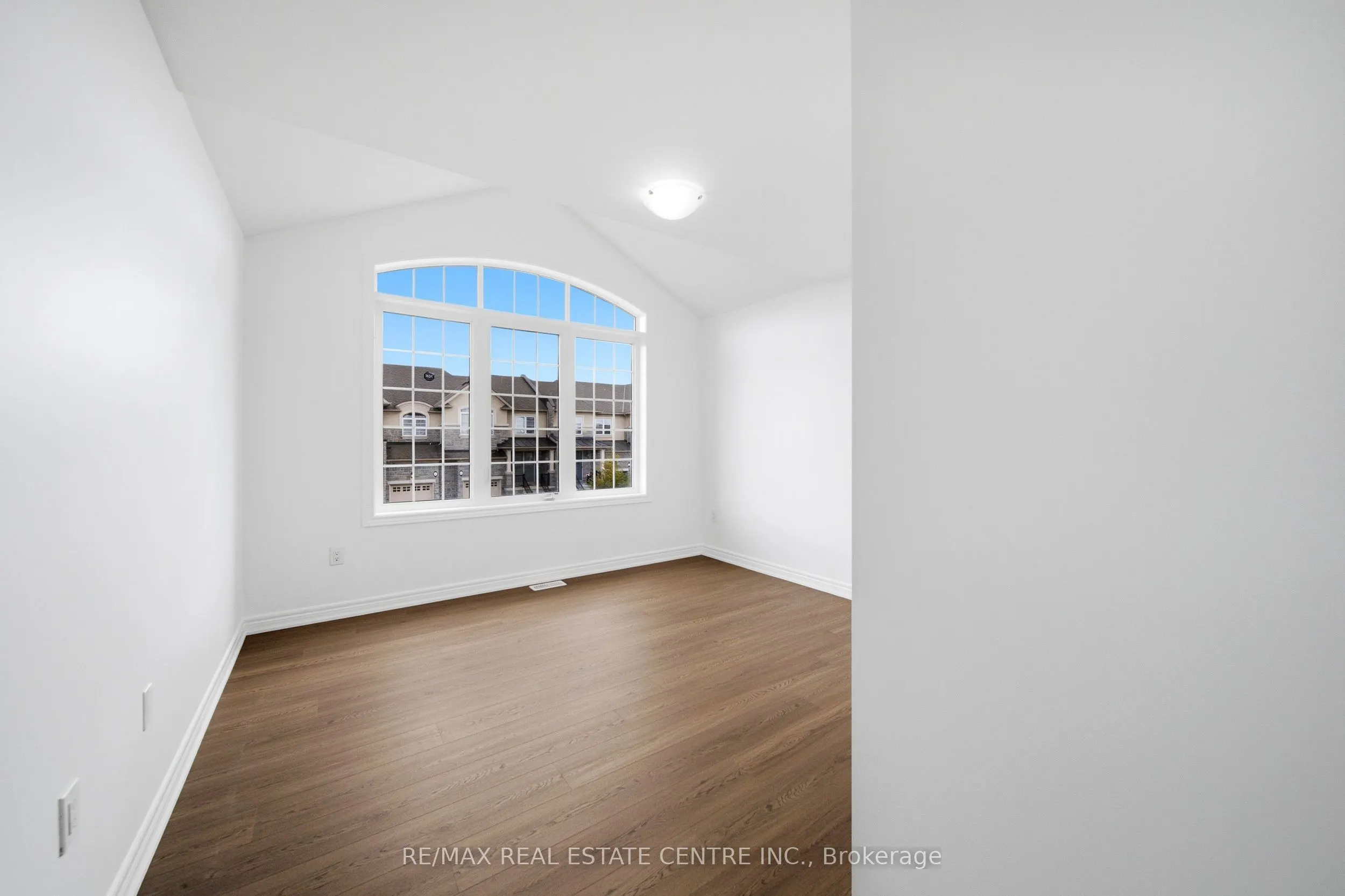 7 Heming Trail