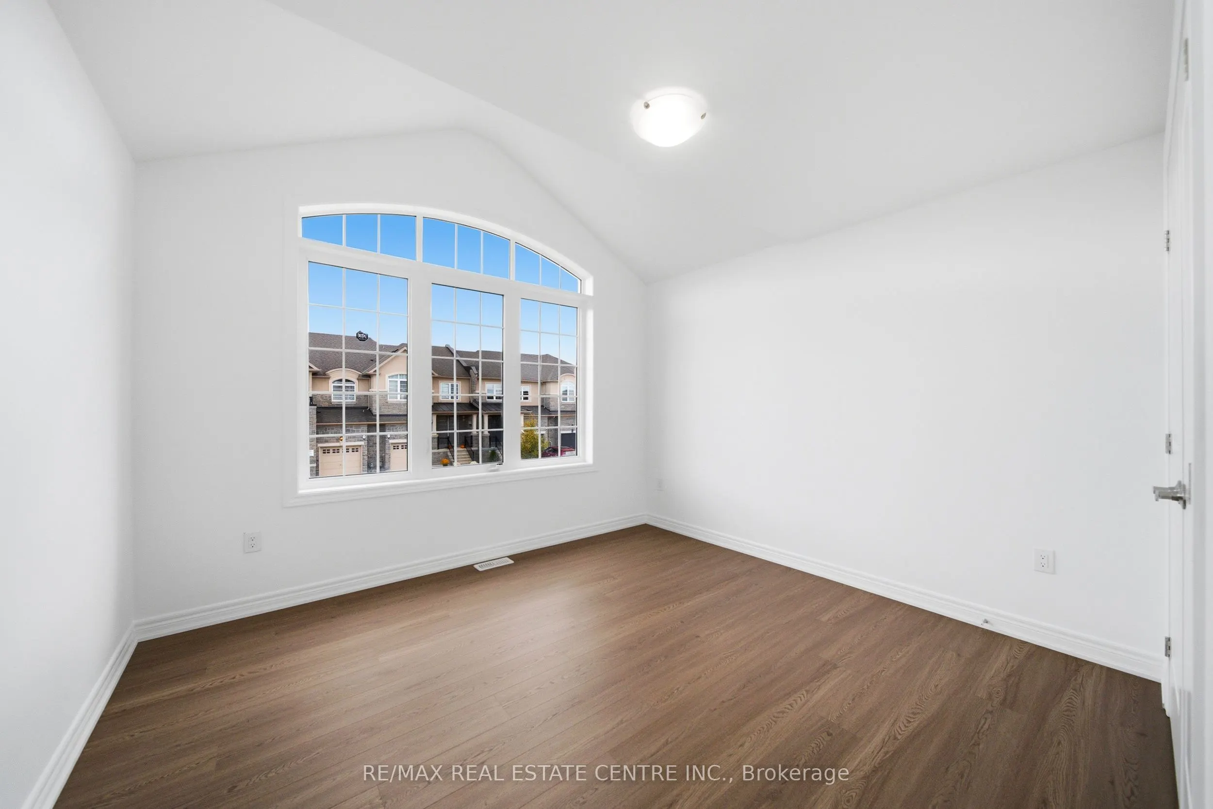7 Heming Trail