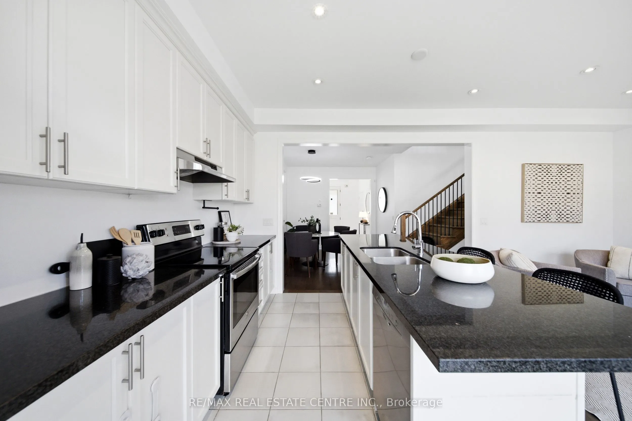 7 Heming Trail