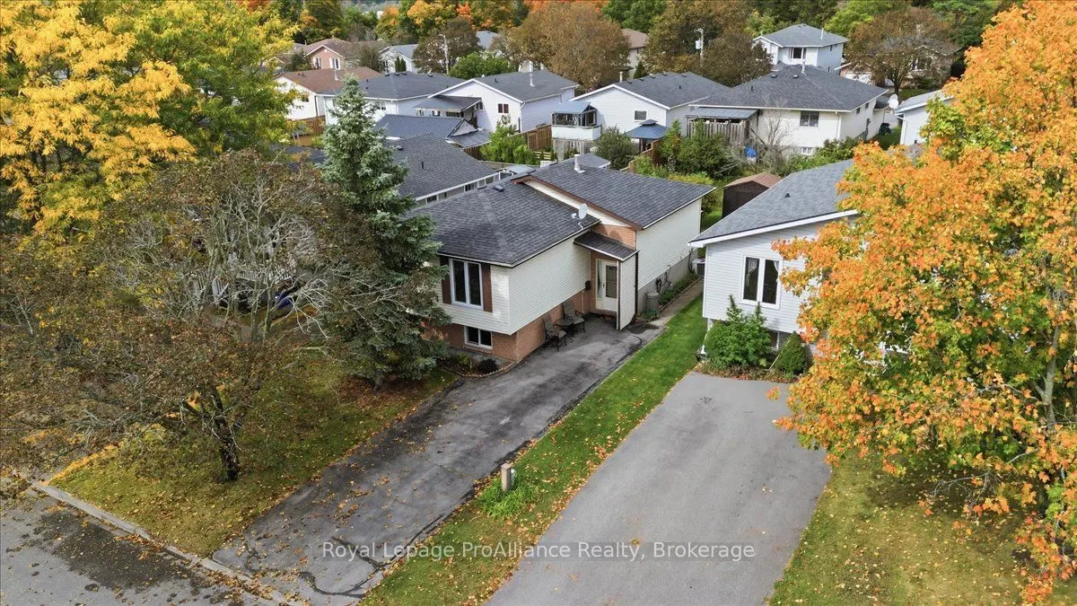 4 Bogart Crescent