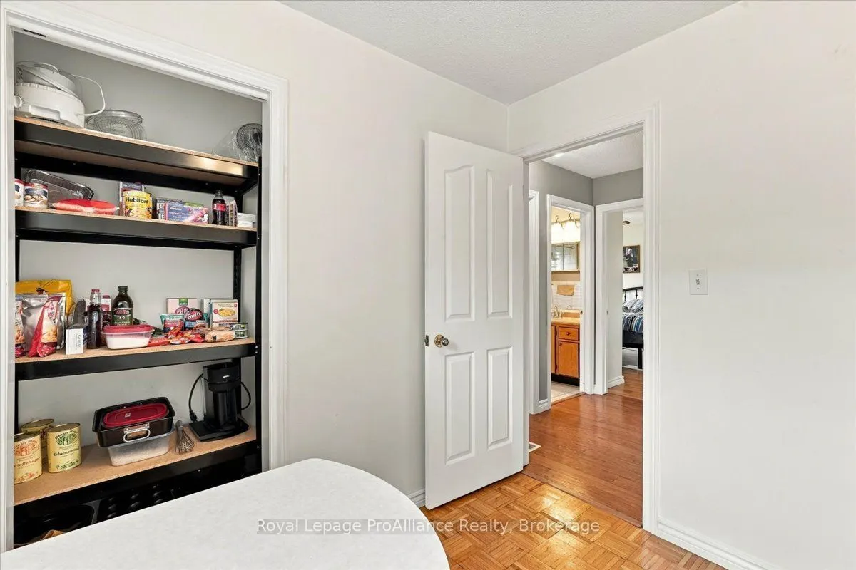 4 Bogart Crescent