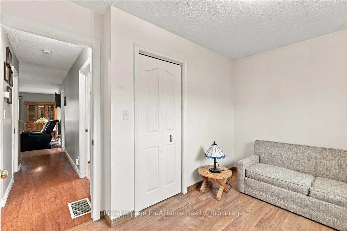 4 Bogart Crescent