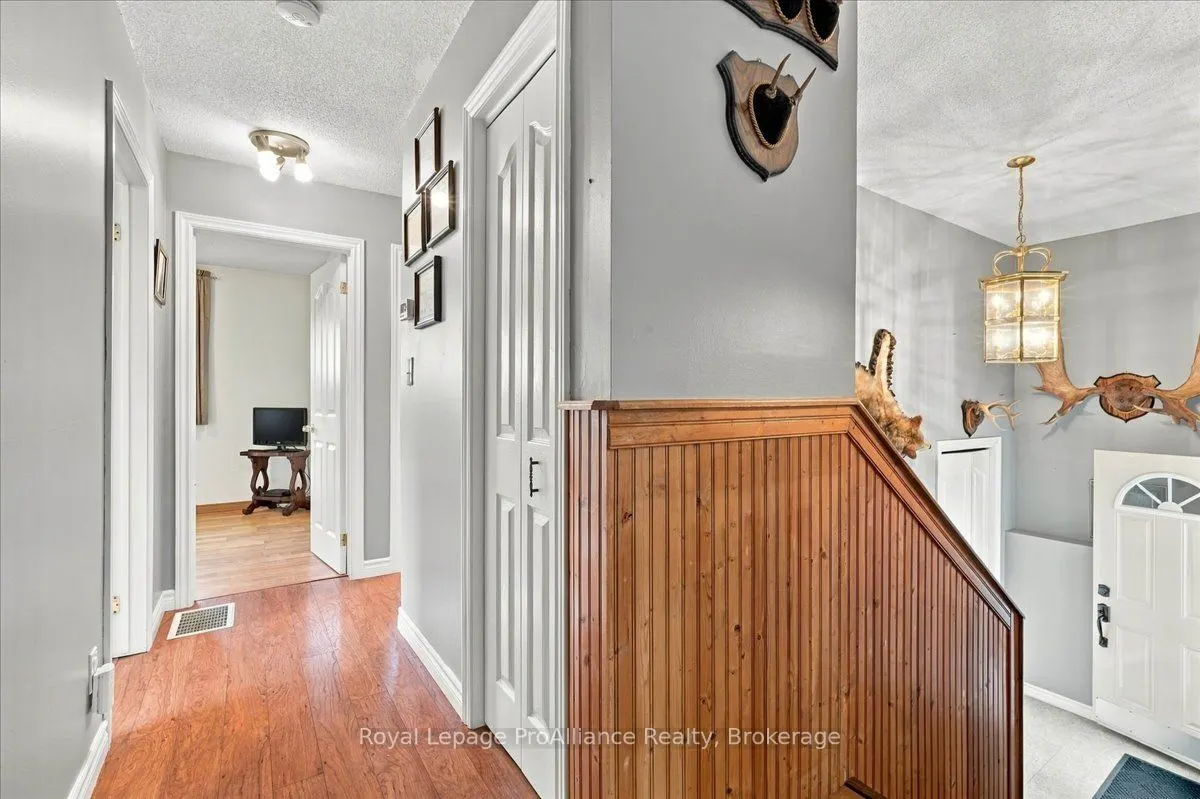 4 Bogart Crescent